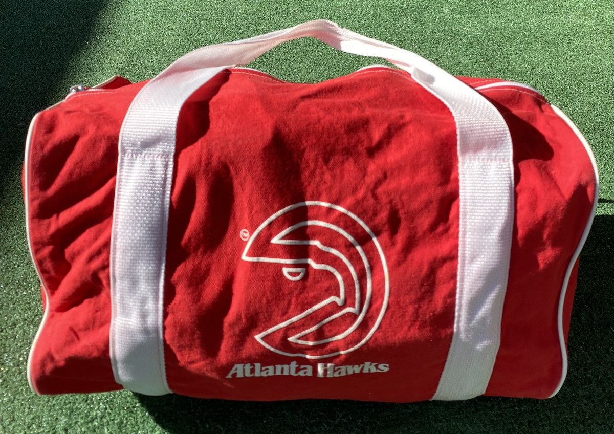 Other Vintage 90’s Atlanta Hawks Basketball NBA Duffle Bag 9”x16” Size ONE SIZE - 1 Thumbnail