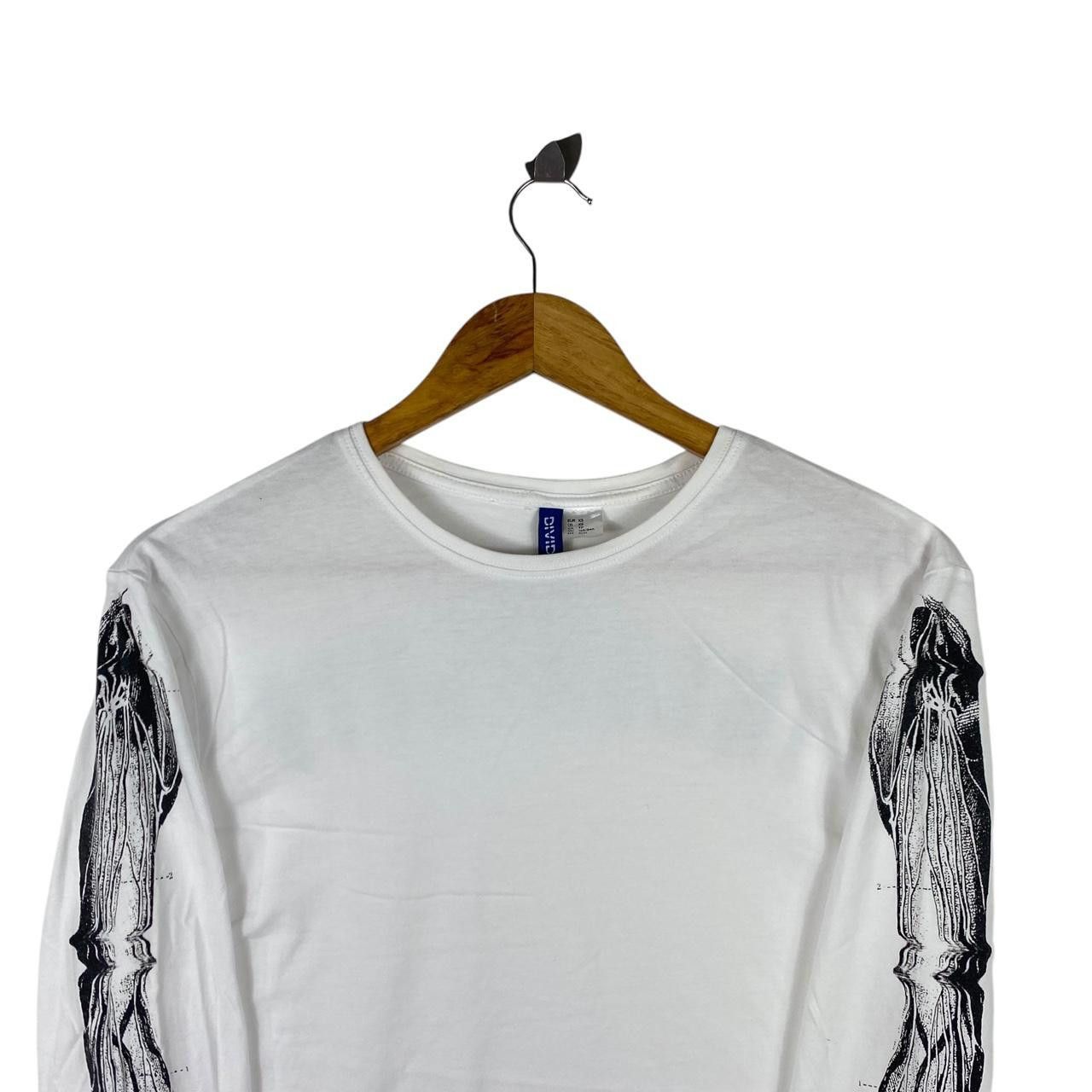 Divided H&M DIVIDED COLLECTION Incomplete Skull Tattoo Tee Shirt Top Size XS / US 0-2 / IT 36-38 - 2 Thumbnail