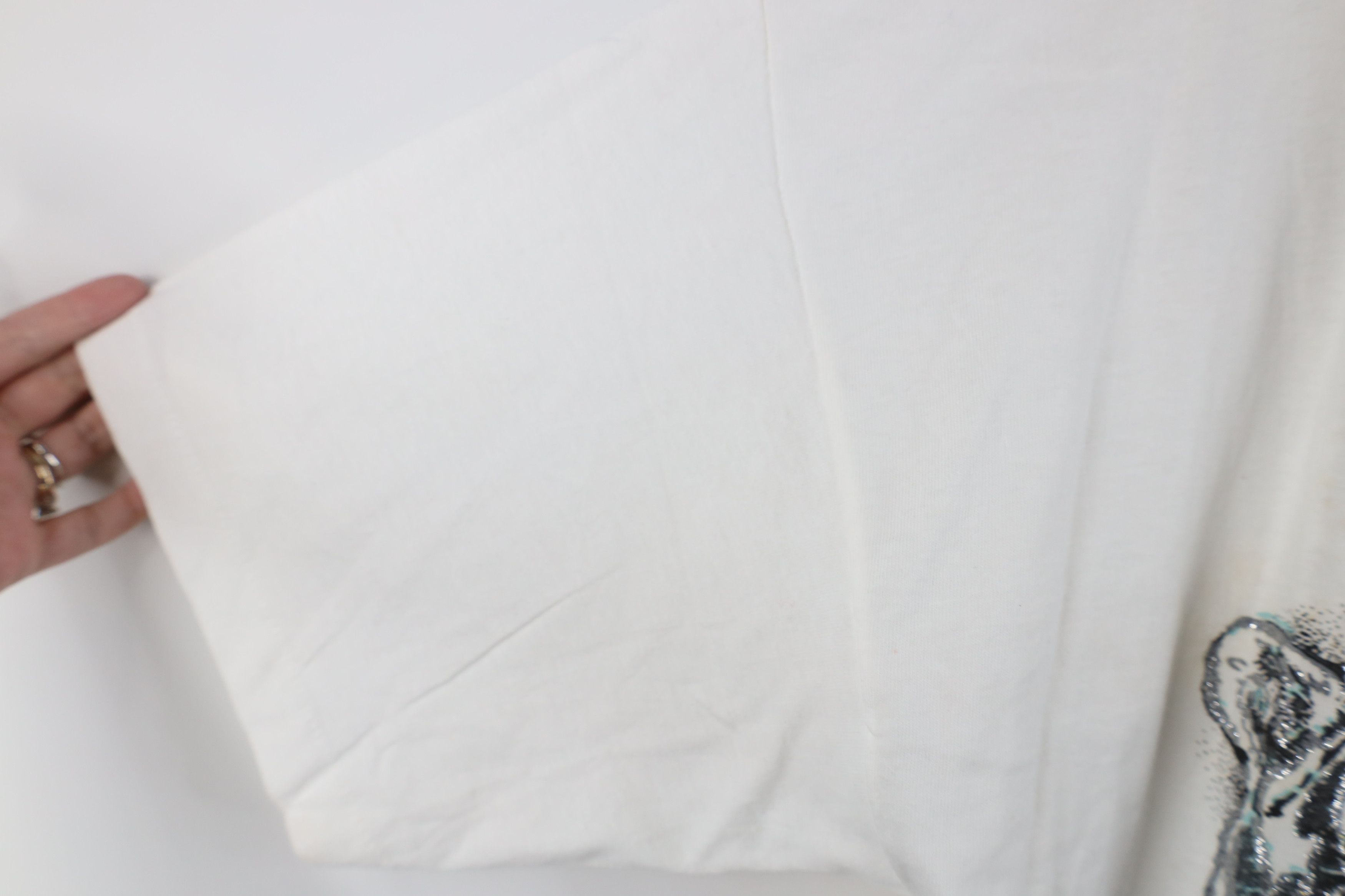 Vintage Vintage 90s Streetwear White Tiger Short Sleeve T-Shirt USA Size US XL / EU 56 / 4 - 9 Thumbnail