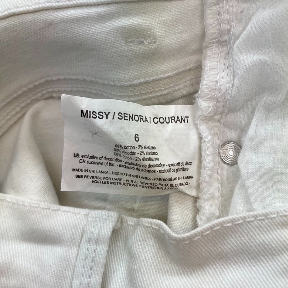 Gloria Vanderbilt Gloria Vanderbilt Amanda Capri Jeans Women's 6 White Stretch Denim Heritage Slim NWT Size ONE SIZE - 6 Thumbnail