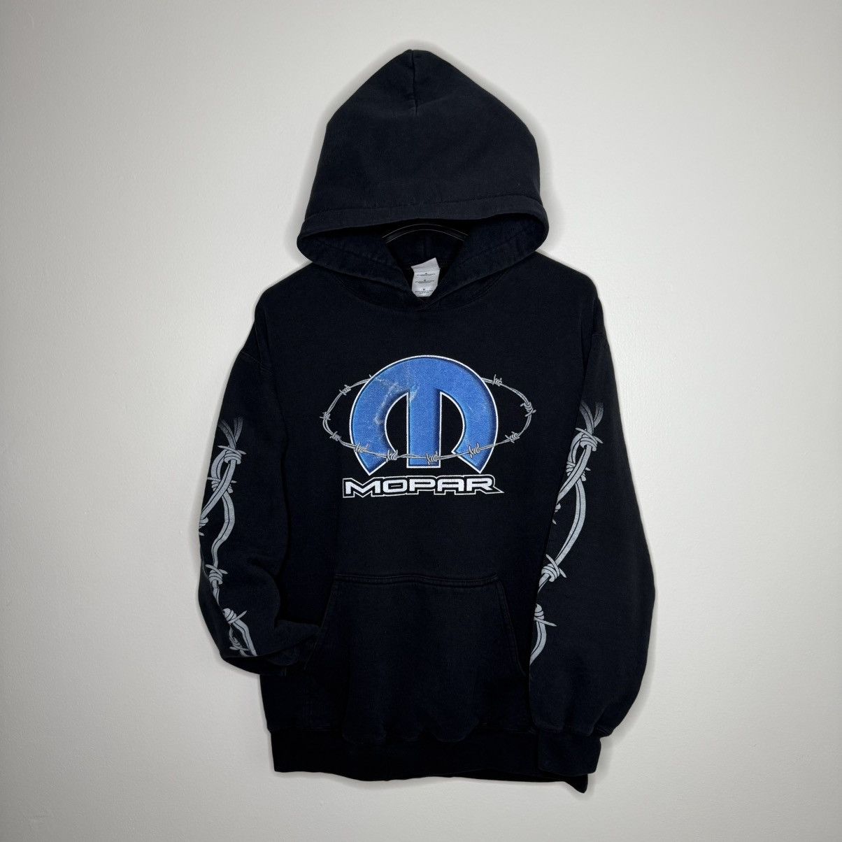 Gildan Vintage 00s Mopar Hoodie Black Graphic Logo Size M Size US M / EU 48-50 / 2 - 2 Thumbnail