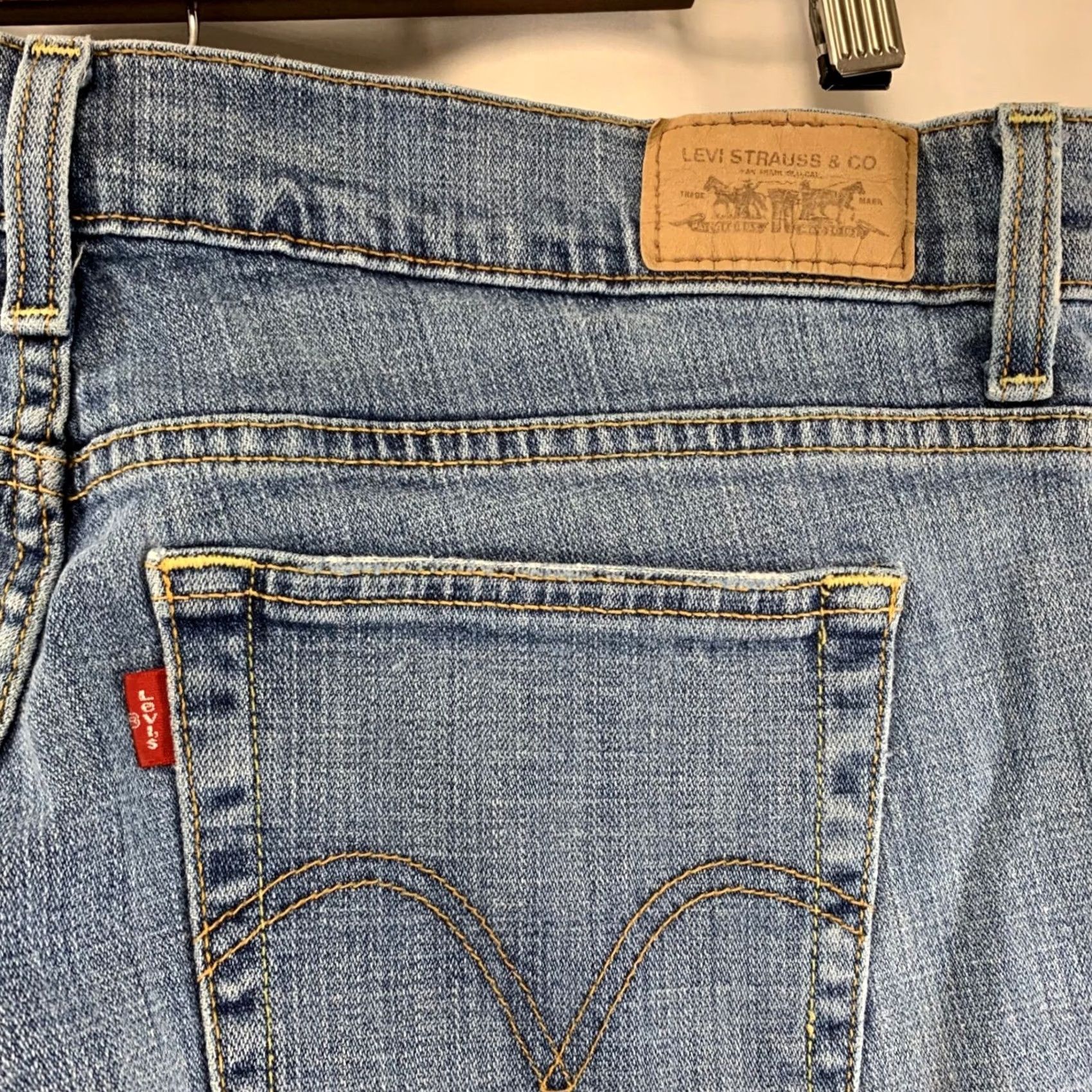 Levi's VINTAGE Levi'S Jeans Womens 14 Blue Boot Cut Denim Mid Rise Y2K Size 36" / US 14 / IT 50 - 6 Thumbnail