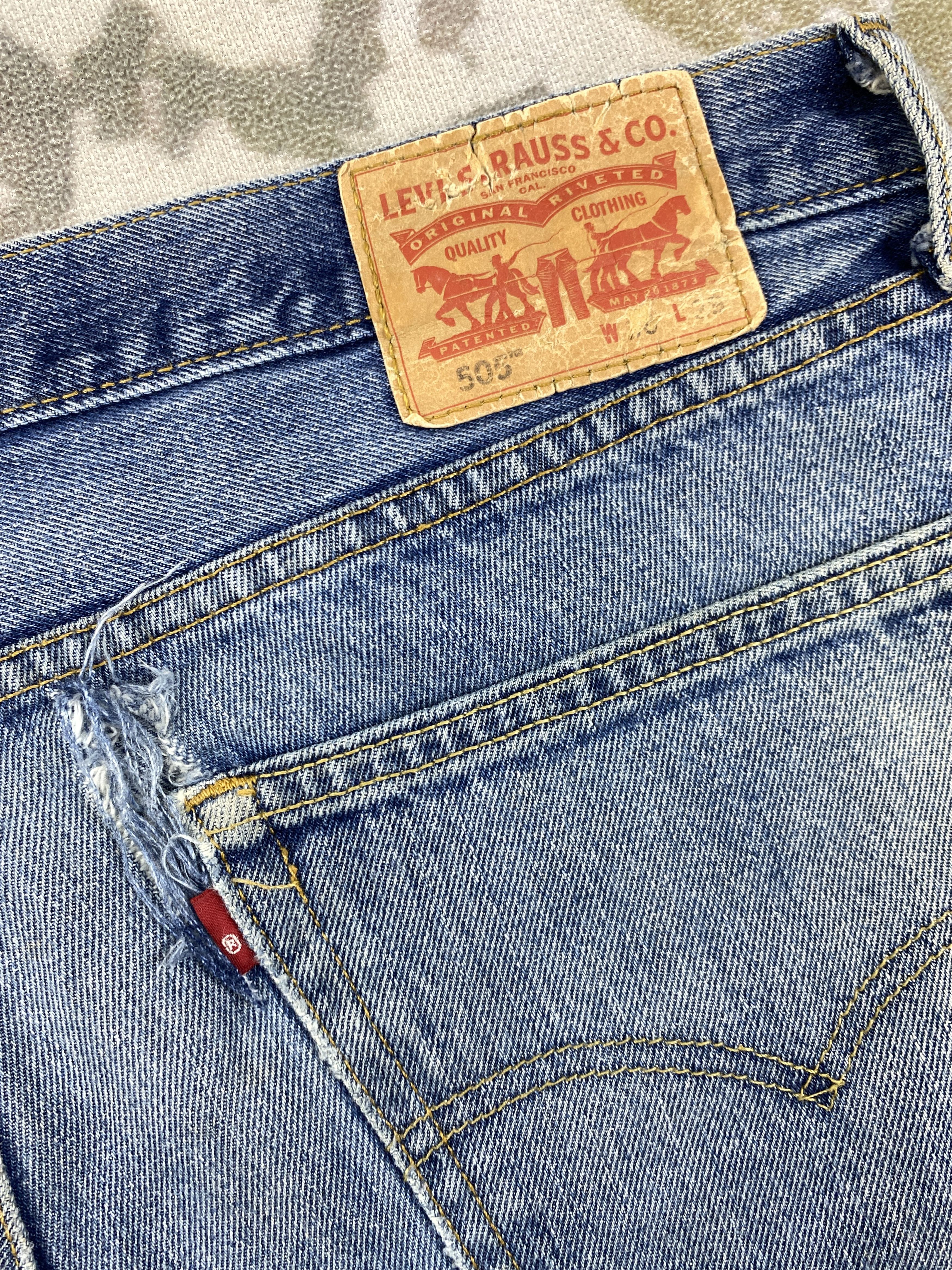 Levi's Distressed Blue Vintage Levi's 505 Jeans 36x29 Denim JN1764 Size US 36 / EU 52 - 13 Thumbnail