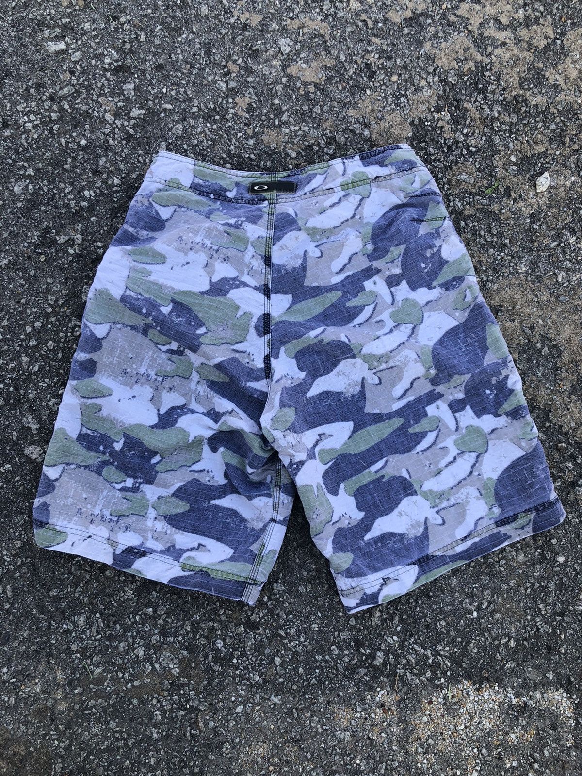 Oakley Rare‼️ Vintage Oakley Special Forces Camo Short Pants Size US 30 / EU 46 - 2 Thumbnail