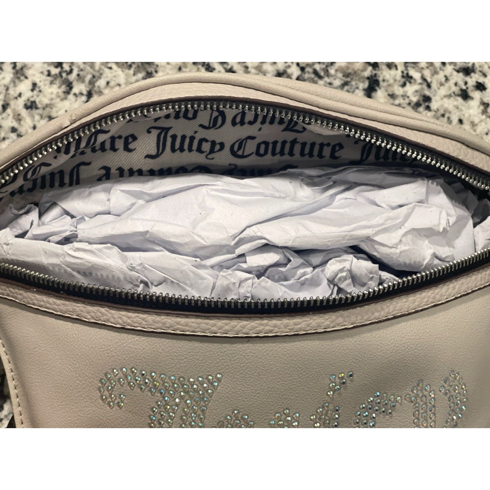 Juicy Couture Juicy Couture Fanny Pack Belt Bag Silver Gray Adjustable Waistband NWOT Ret 8 Size ONE SIZE - 5 Thumbnail