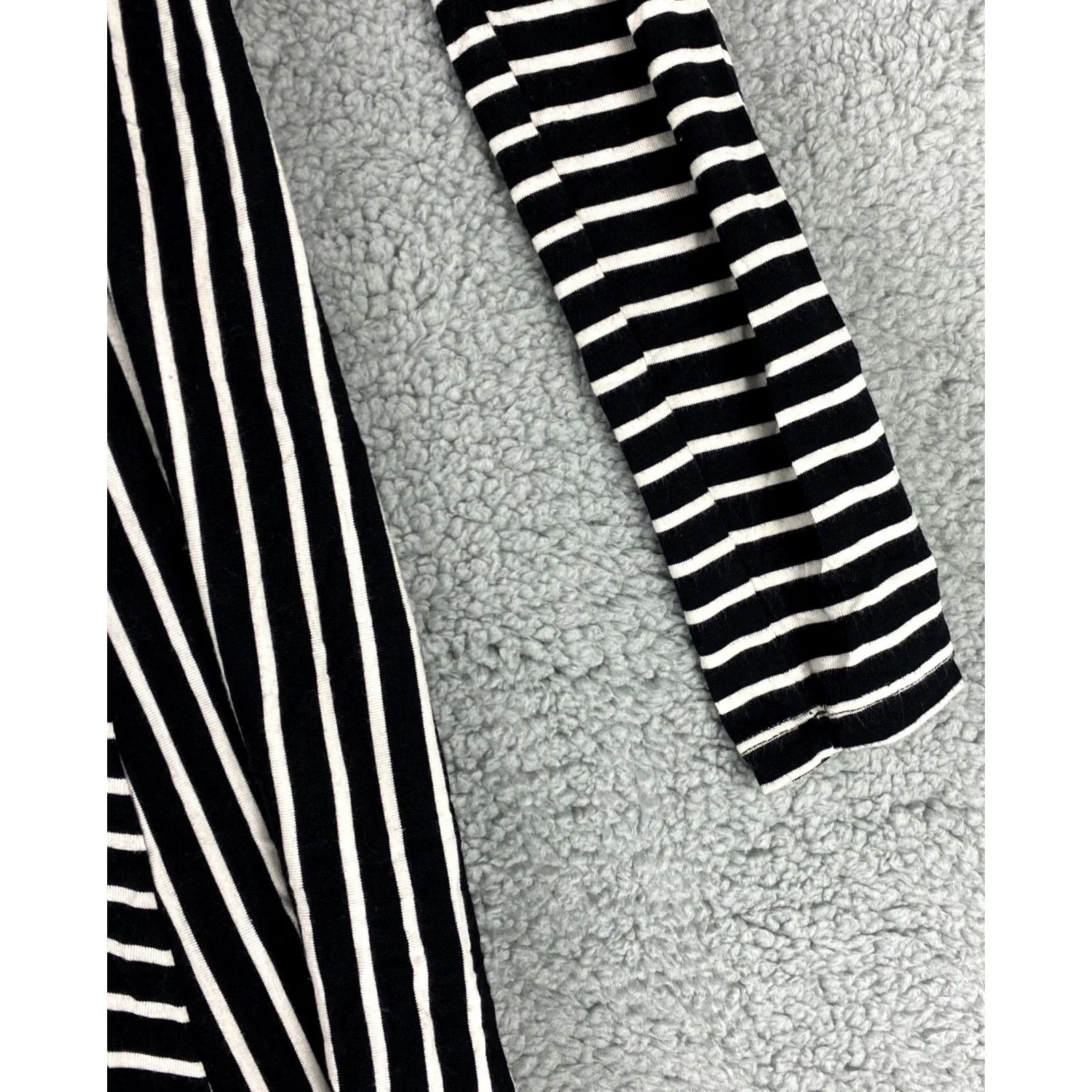 Old Navy Old Navy Dress Tunic Women Multicolor Striped Long Sleeve Medium/ 30-2 Black White Casual Shirt Womens Size M / US 6-8 / IT 42-44 - 4 Thumbnail