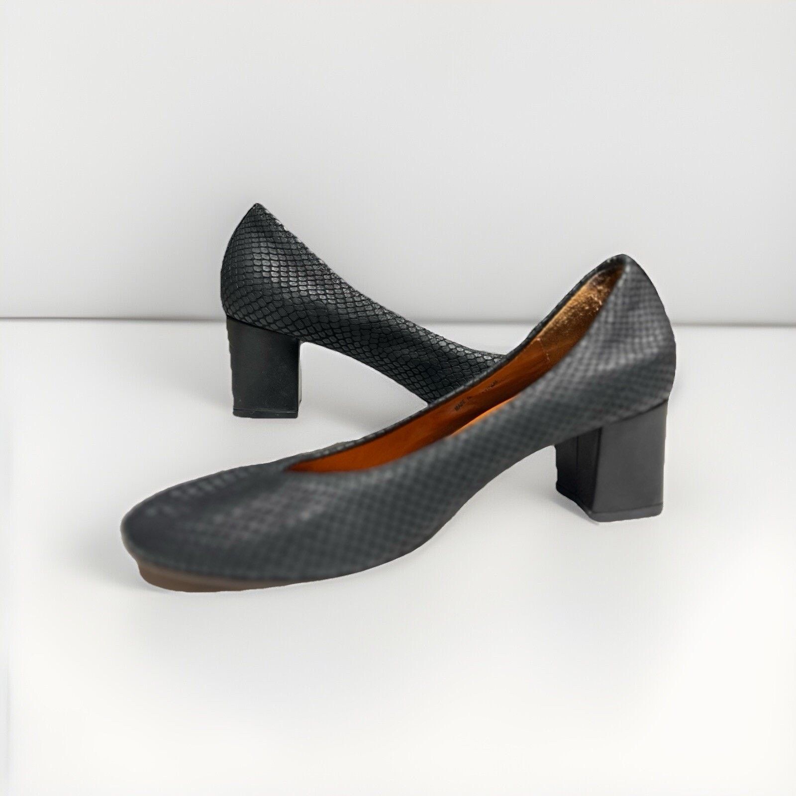 Lanvin Lanvin Black Block Heel Ballerina Nubuck Leather 7.5 Size US 7.5 / IT 37.5 - 3 Thumbnail