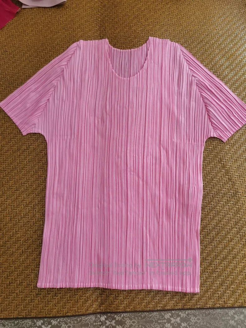 Issey Miyake Issey Miyake Pink Short Sleeve Top Size L / US 10 / IT 46 - 1 Thumbnail
