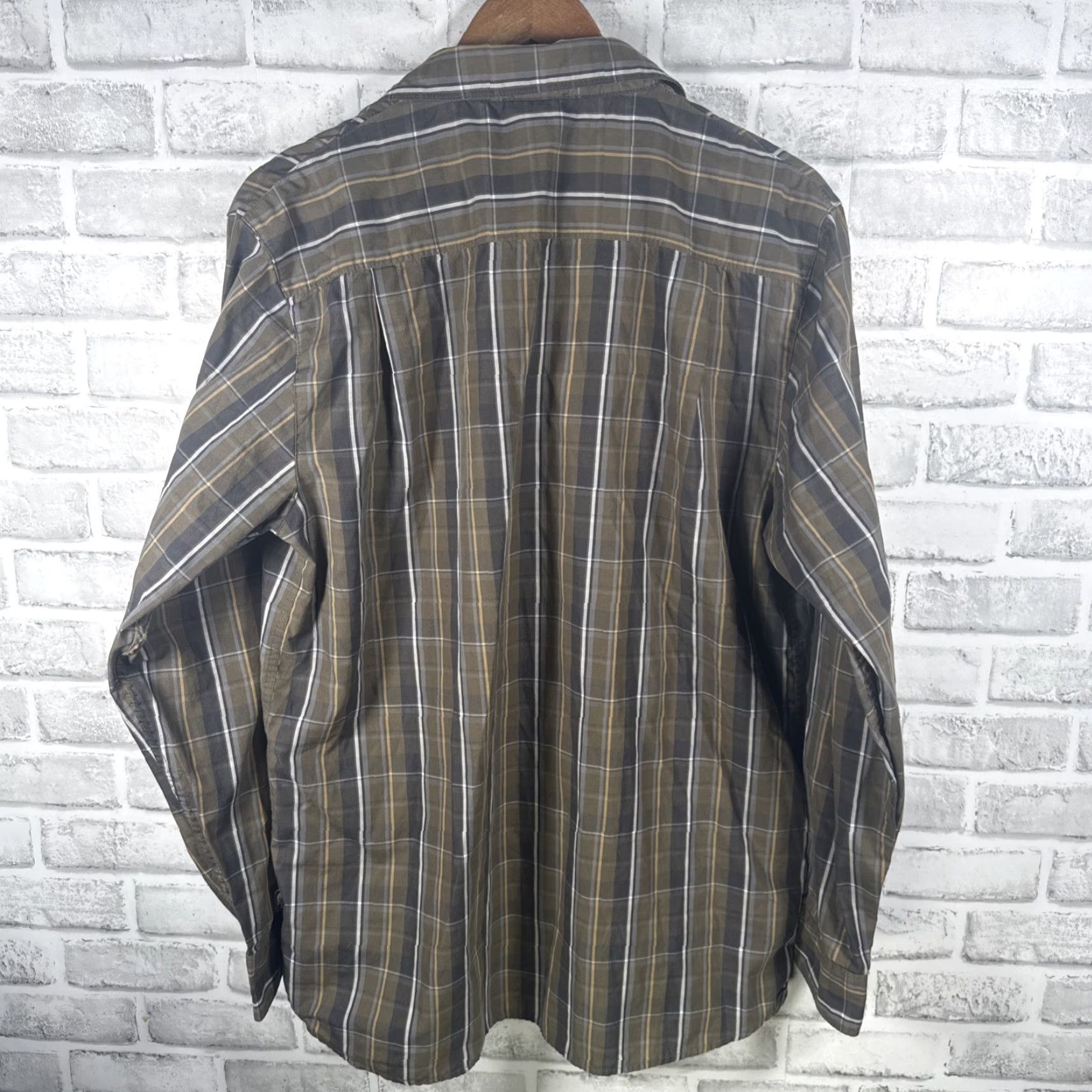 The North Face The North Face Gray Plaid Button Up Longsleeve Shirt Mens M Size US M / EU 48-50 / 2 - 4 Thumbnail
