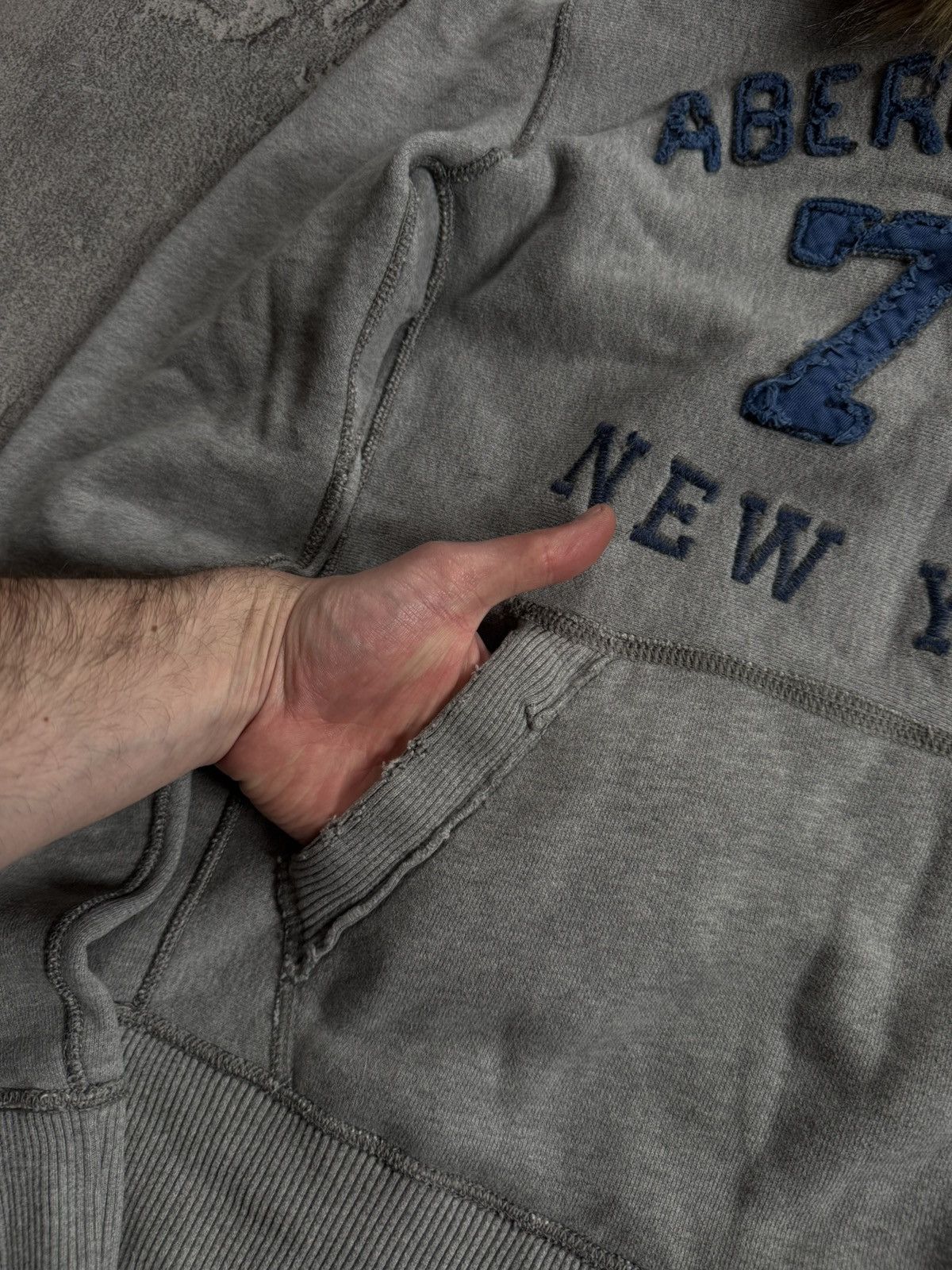 Abercrombie & Fitch Abercrombie & Fitch Y2K Fur Faux hoodie if six was nine LGB Size S / US 4 / IT 40 - 4 Thumbnail