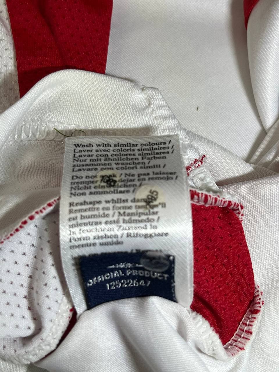 Umbro Umbro England national team training soccer jersey Size US M / EU 48-50 / 2 - 6 Thumbnail