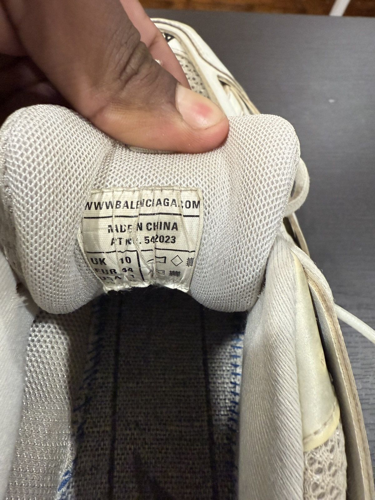 Balenciaga balenciaga tracks white Size US 11 / EU 44 - 5 Thumbnail