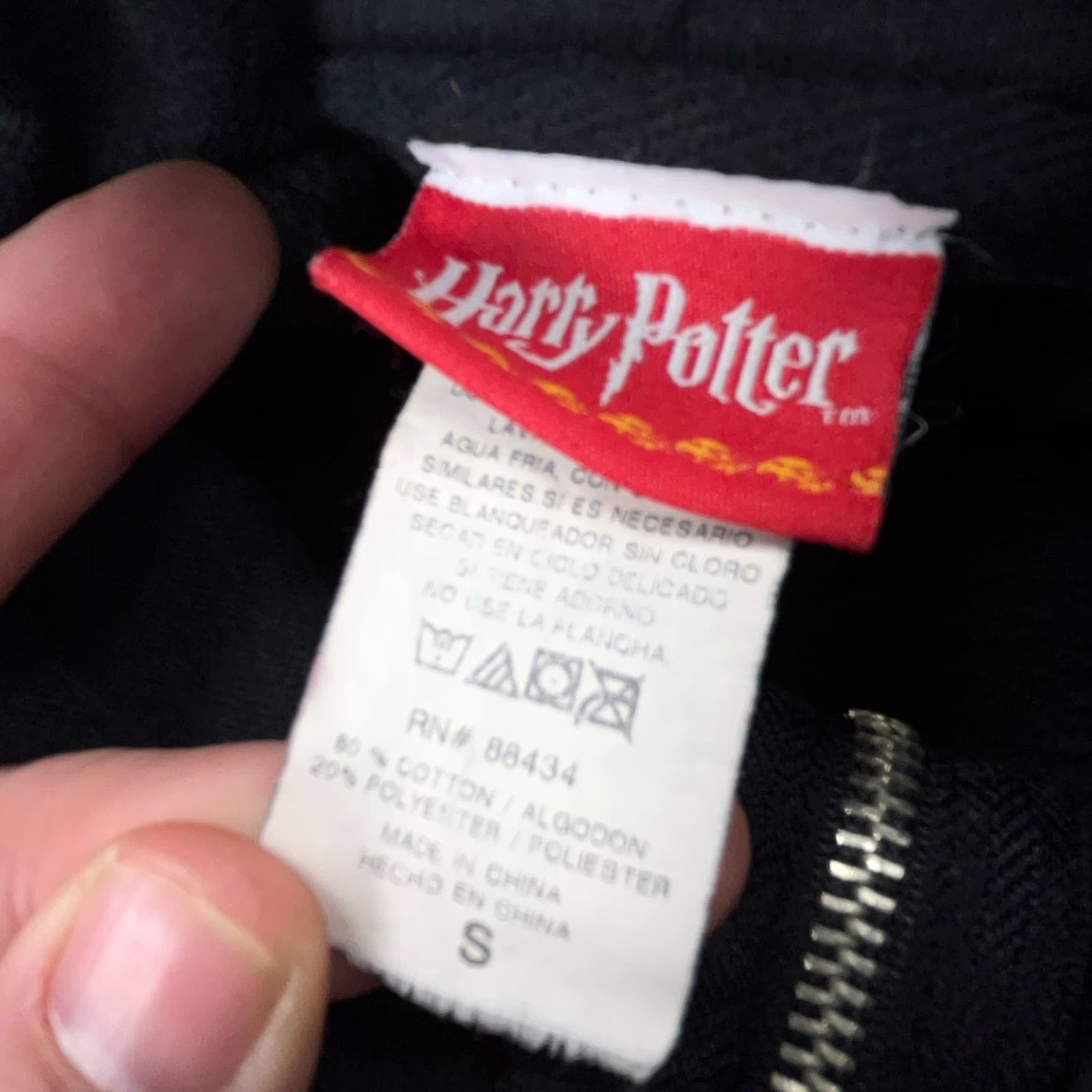 Vintage VINTAGE Harry Potter Hoodie Men Small Black Sweatshirt Sweater Jacket Toy Y2K Size US S / EU 44-46 / 1 - 6 Thumbnail