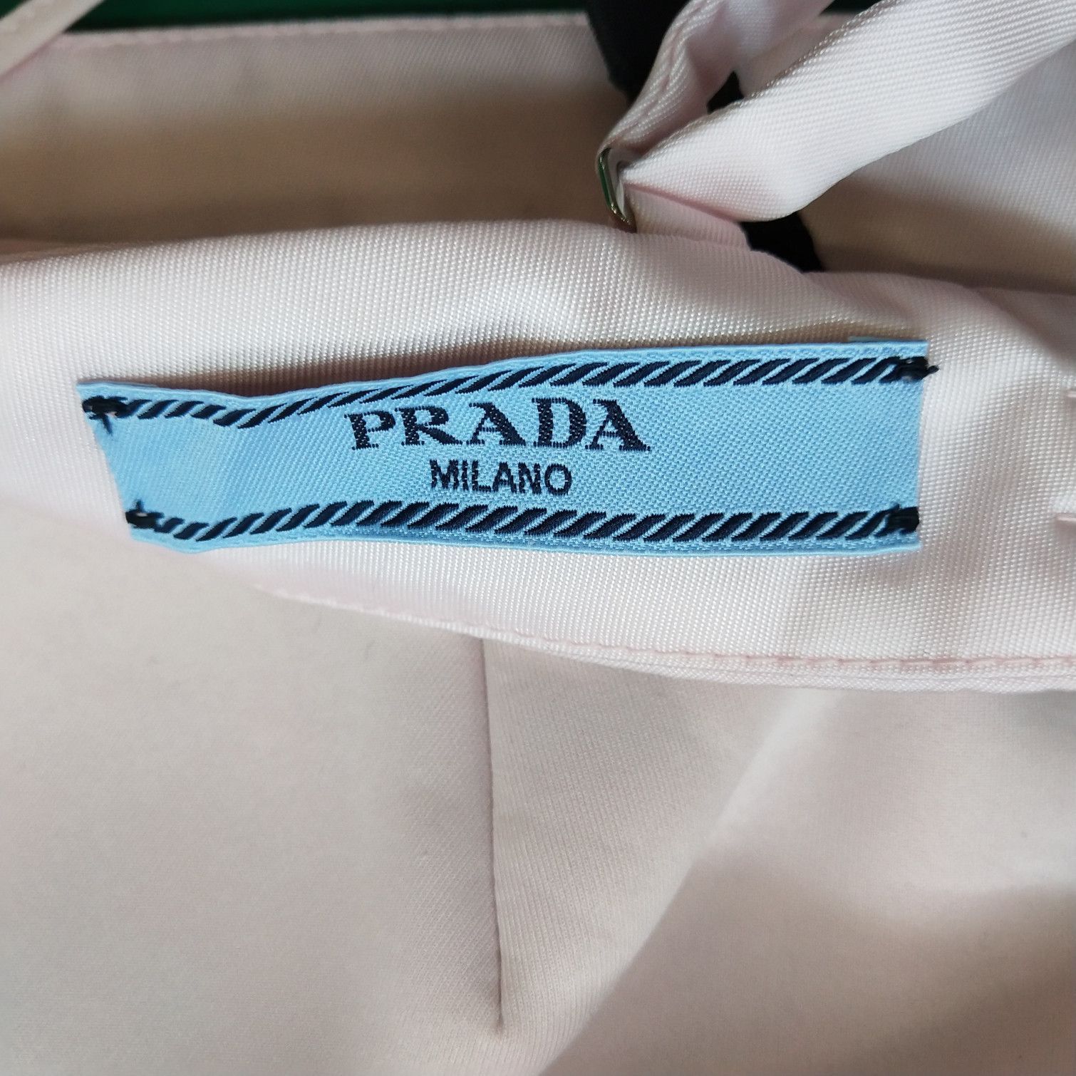 Prada Prada Triangle Logo Crop Top in Soft Pink . Size L / US 10 / IT 46 - 6 Thumbnail