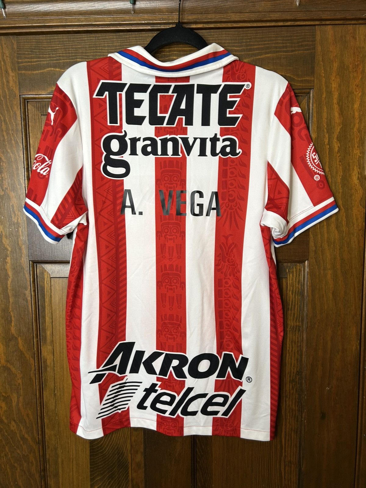 Puma Chivas Alexis Vega Soccer jersey Size US M / EU 48-50 / 2 - 3 Thumbnail