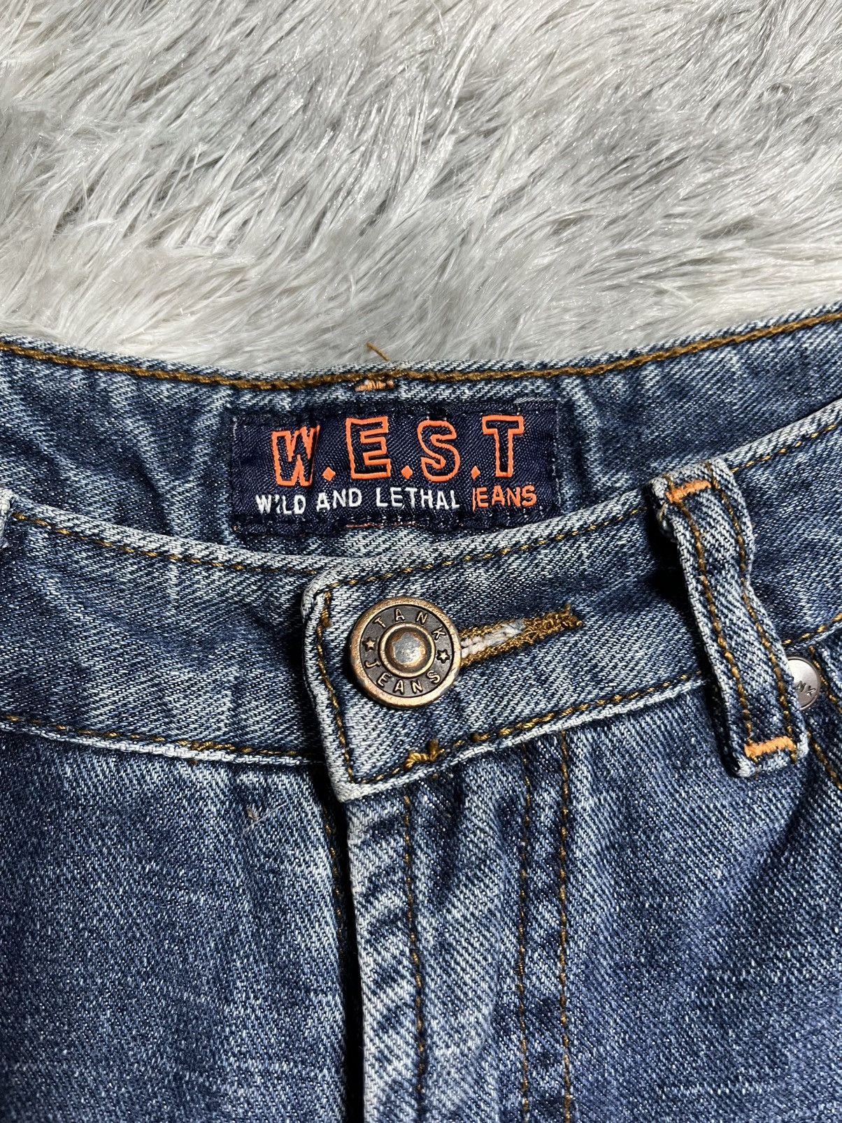 W&LT Vintage Wild and Lethal trash flare jeans Size 28" / US 6 / IT 42 - 4 Thumbnail