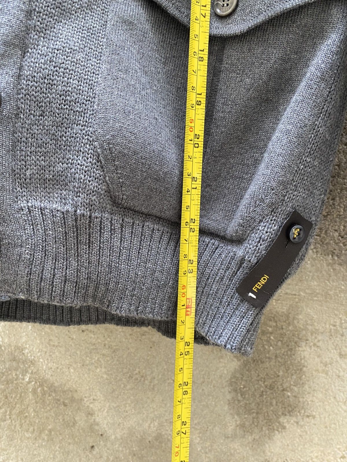 Fendi Fendi grey wool Cardigan with pocket details Strickjacken Size S / US 4 / IT 40 - 19 Thumbnail