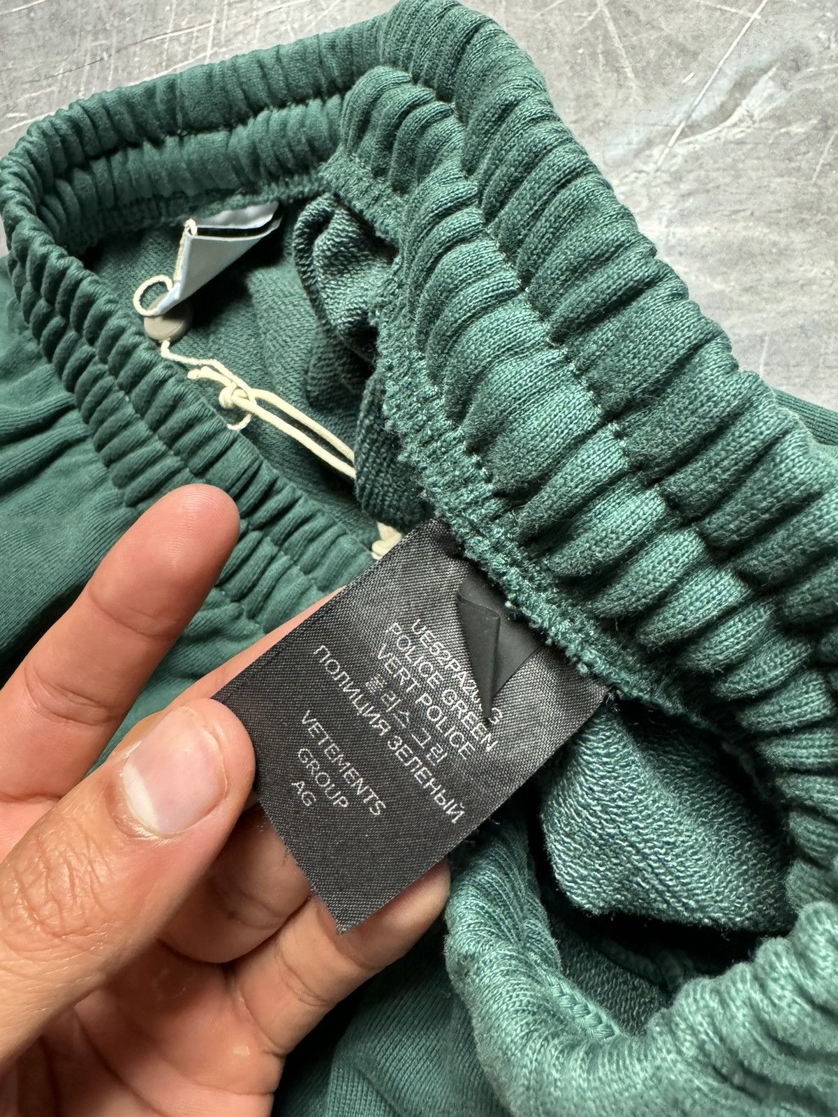 Vetements Vetements Metal Patchwork Sweatpants in Green Size US 36 / EU 52 - 10 Thumbnail