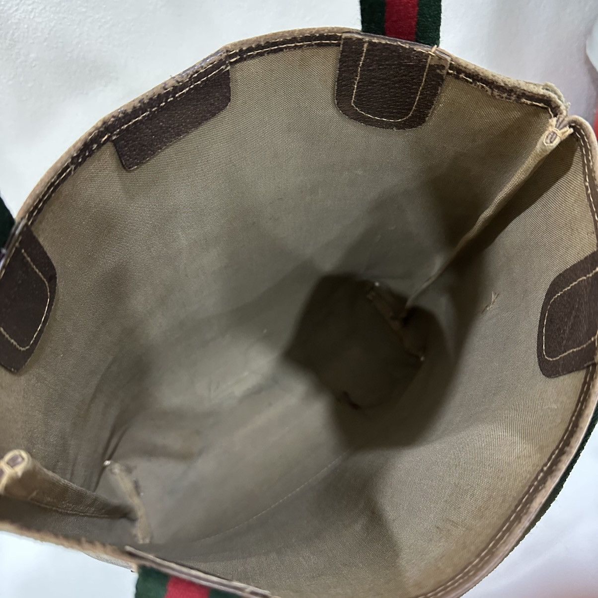 Gucci GG WEB SHERRY LINE VINTAGE GUCCI TOTE BAG 32 Size ONE SIZE - 13 Thumbnail