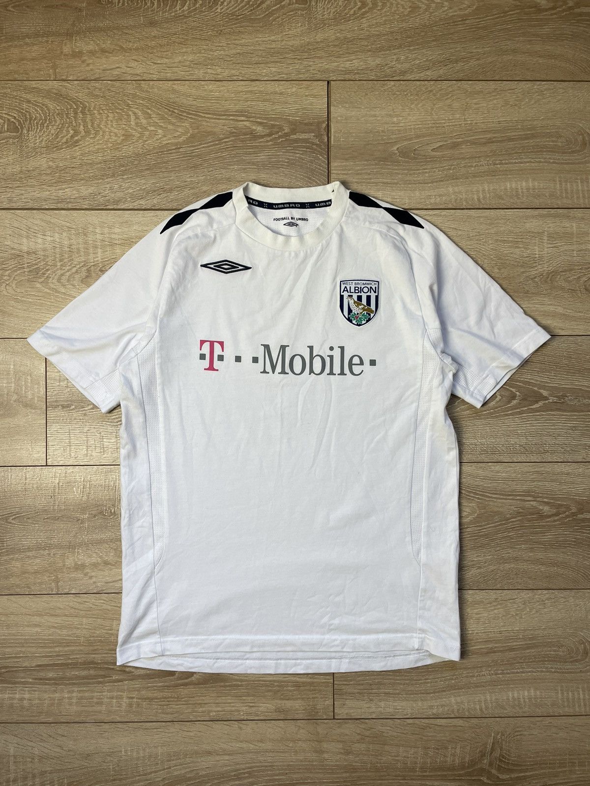 Umbro West Bromwich Albion 2007 - 2008 Training shirt cottone L Size US L / EU 52-54 / 3 - 1 Thumbnail