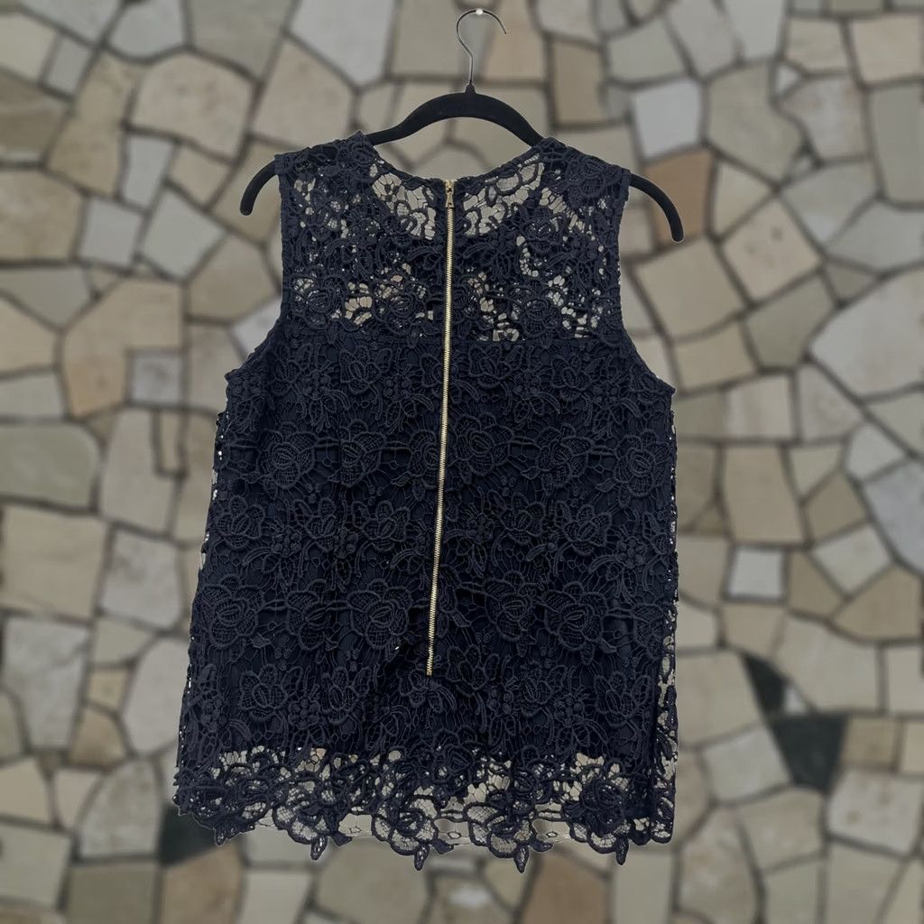 Nanette Lepore Nanette Lepore Womens Blouse Navy Floral Lace Sleeveless Top S Navy Size S / US 4 / IT 40 - 1 Thumbnail