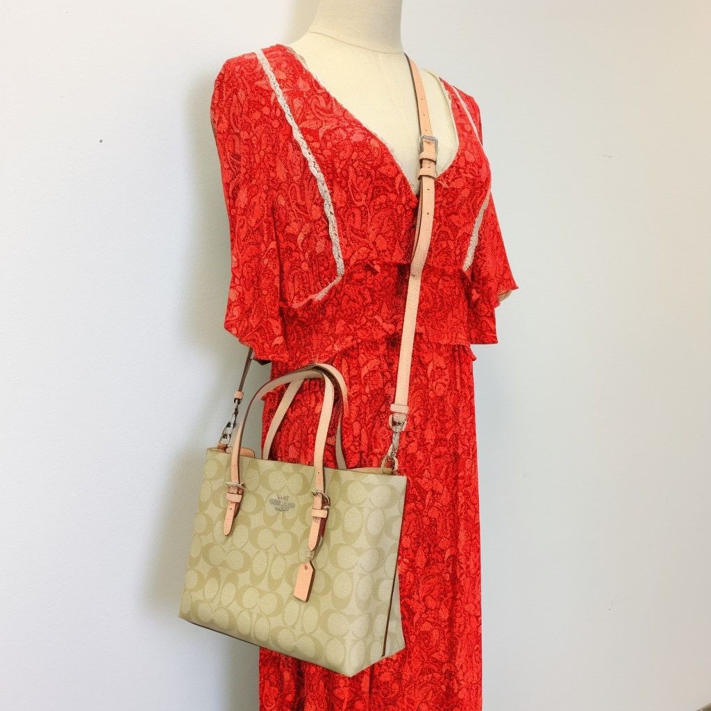 Coach Coach C4250 Mollie Tote 25 In Signature Canvas IN Light Size ONE SIZE - 1 Thumbnail