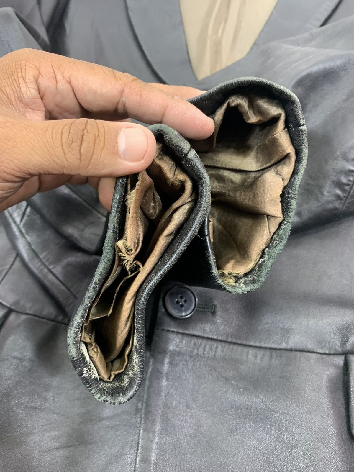 Emporio Armani 🔥🔥EMPORIO ARMANI COLLECTION LEATHER JACKET Size US M / EU 48-50 / 2 - 13 Thumbnail