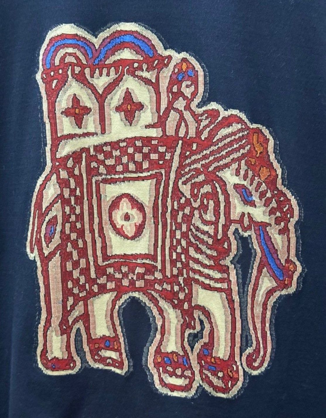 Louis Vuitton Louis Vuitton Black Elephant Embroidered T-shirt Size US S / EU 44-46 / 1 - 3 Thumbnail