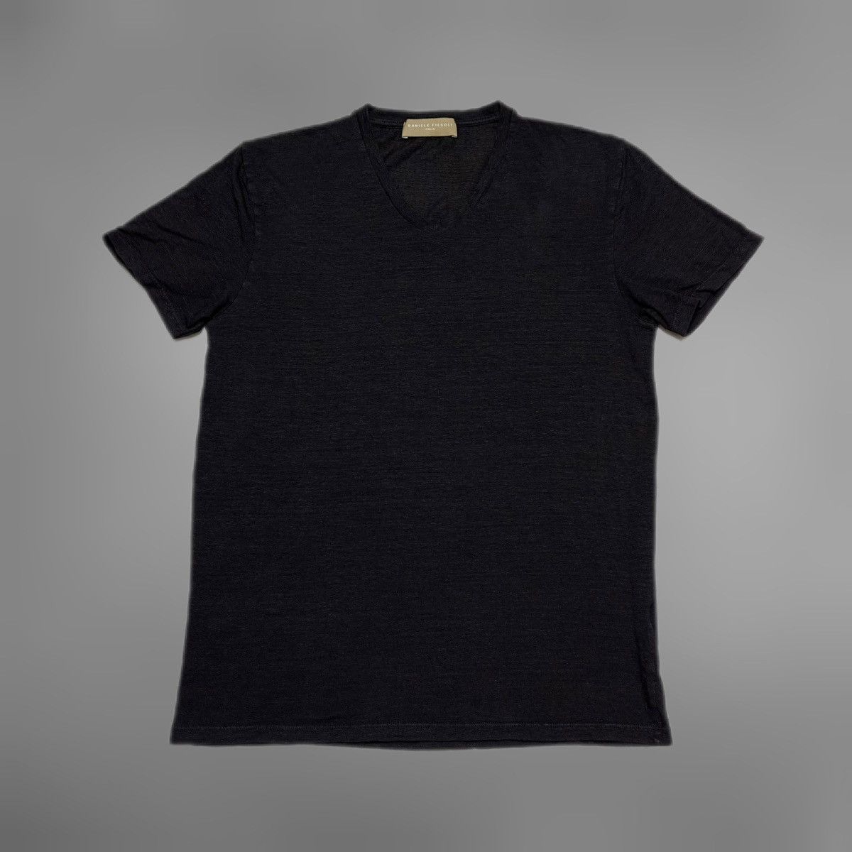 Daniele Fiesoli Daniele Fiesoli lien v neck t-shirt italy Size US M / EU 48-50 / 2 - 1 Thumbnail