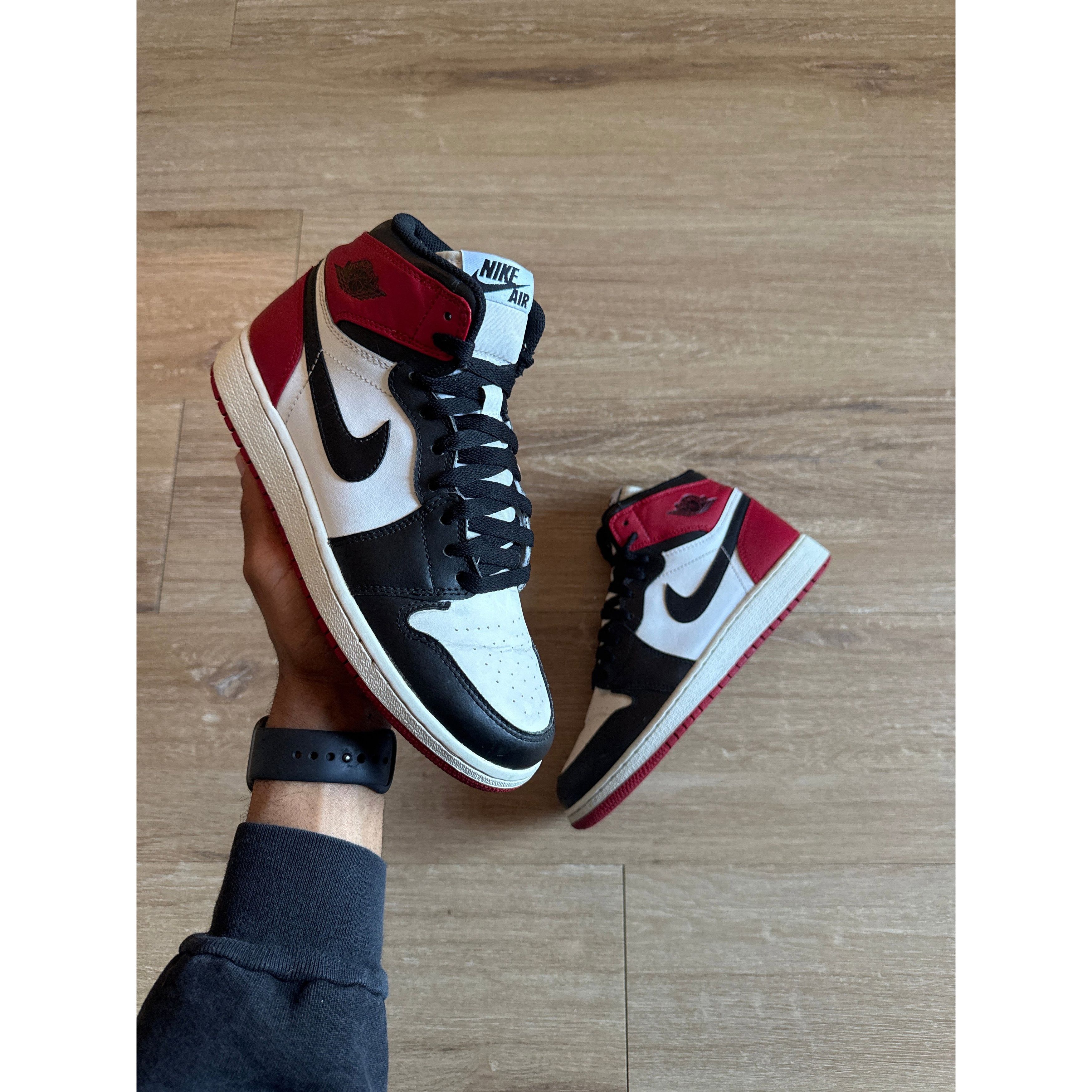 Jordan Brand Jordan Retro 1 Black Toe 2013 Size US 5.5 / EU 38 - 1 Thumbnail