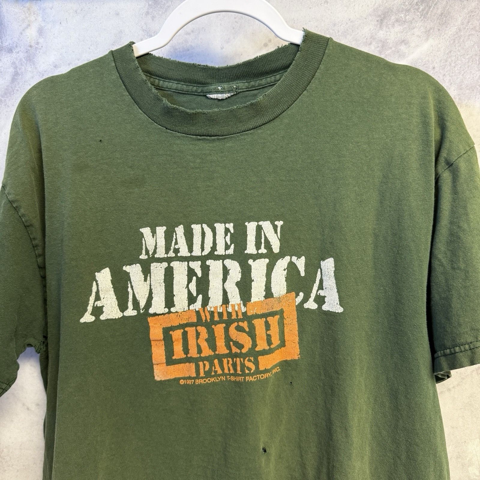 Vintage Vintage Made in America With Irish Parts 90s T Shirt Men’s L Size US L / EU 52-54 / 3 - 1 Thumbnail