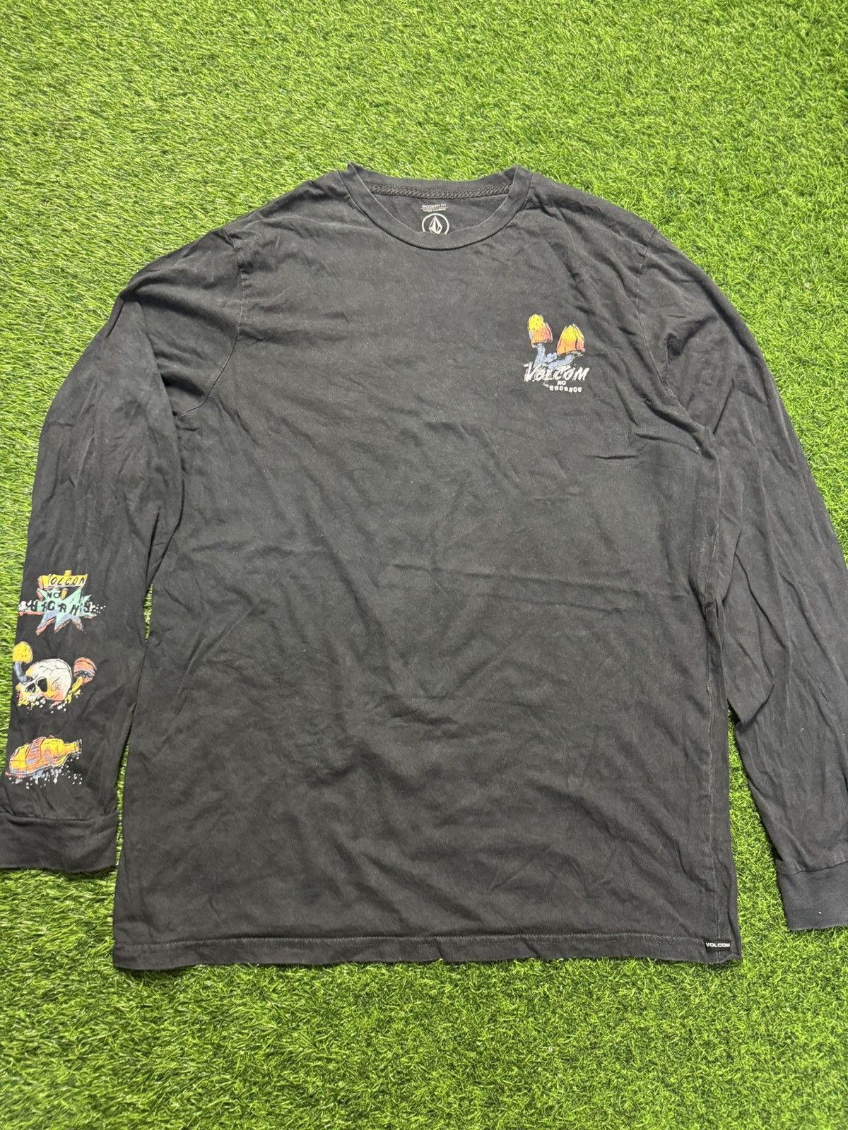 Volcom assorted tshirt - volcom long sleeve Size US L / EU 52-54 / 3 - 2 Thumbnail