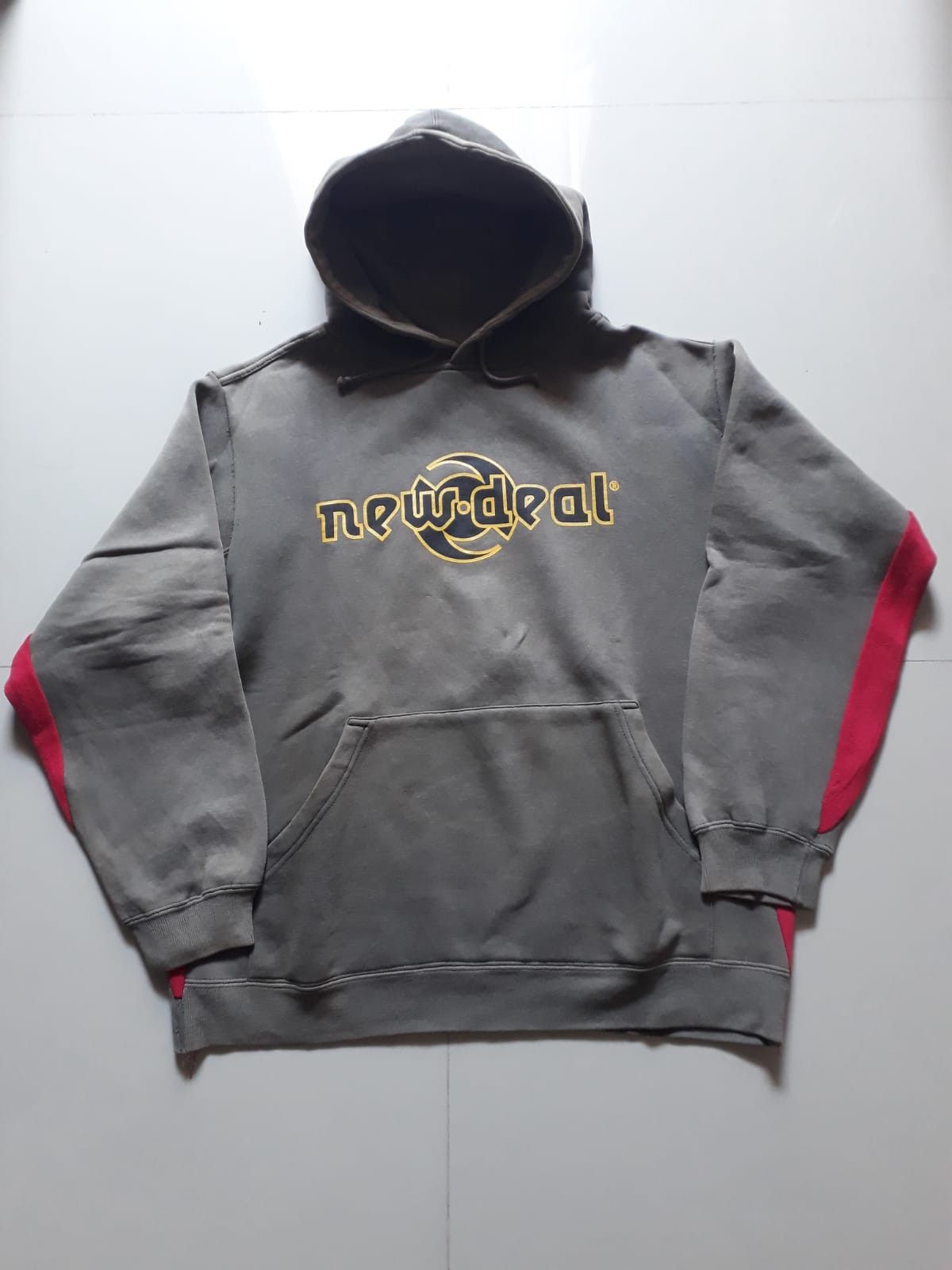 Blind Skateboards 90s New Deal skateboard hoodie L Powell Peralta Size US L / EU 52-54 / 3 - 1 Thumbnail