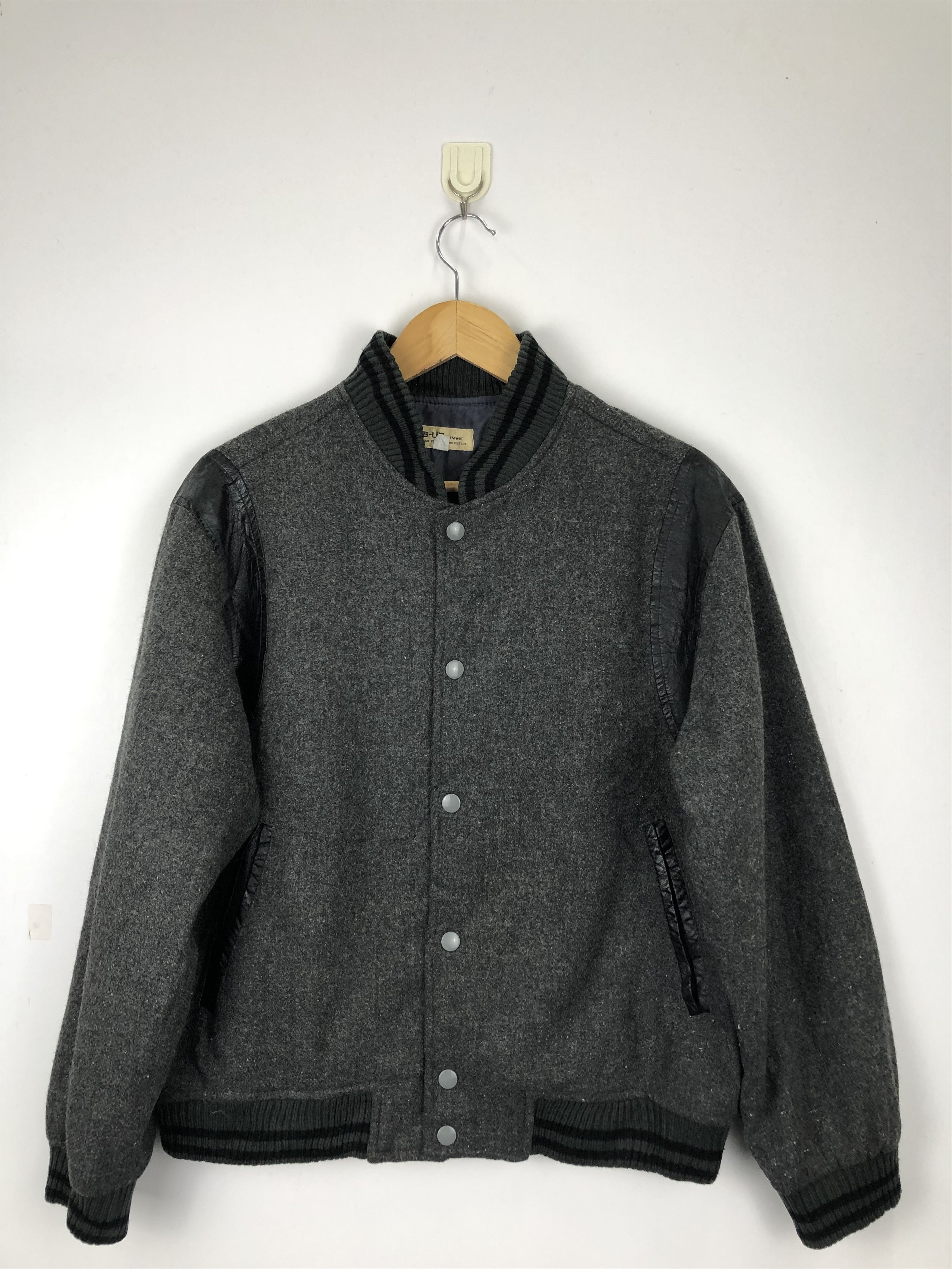 Japanese Brand Vintage 80s Japanese Brand Wool Varsity Jacket Gray V0407 Size US M / EU 48-50 / 2 - 1 Thumbnail