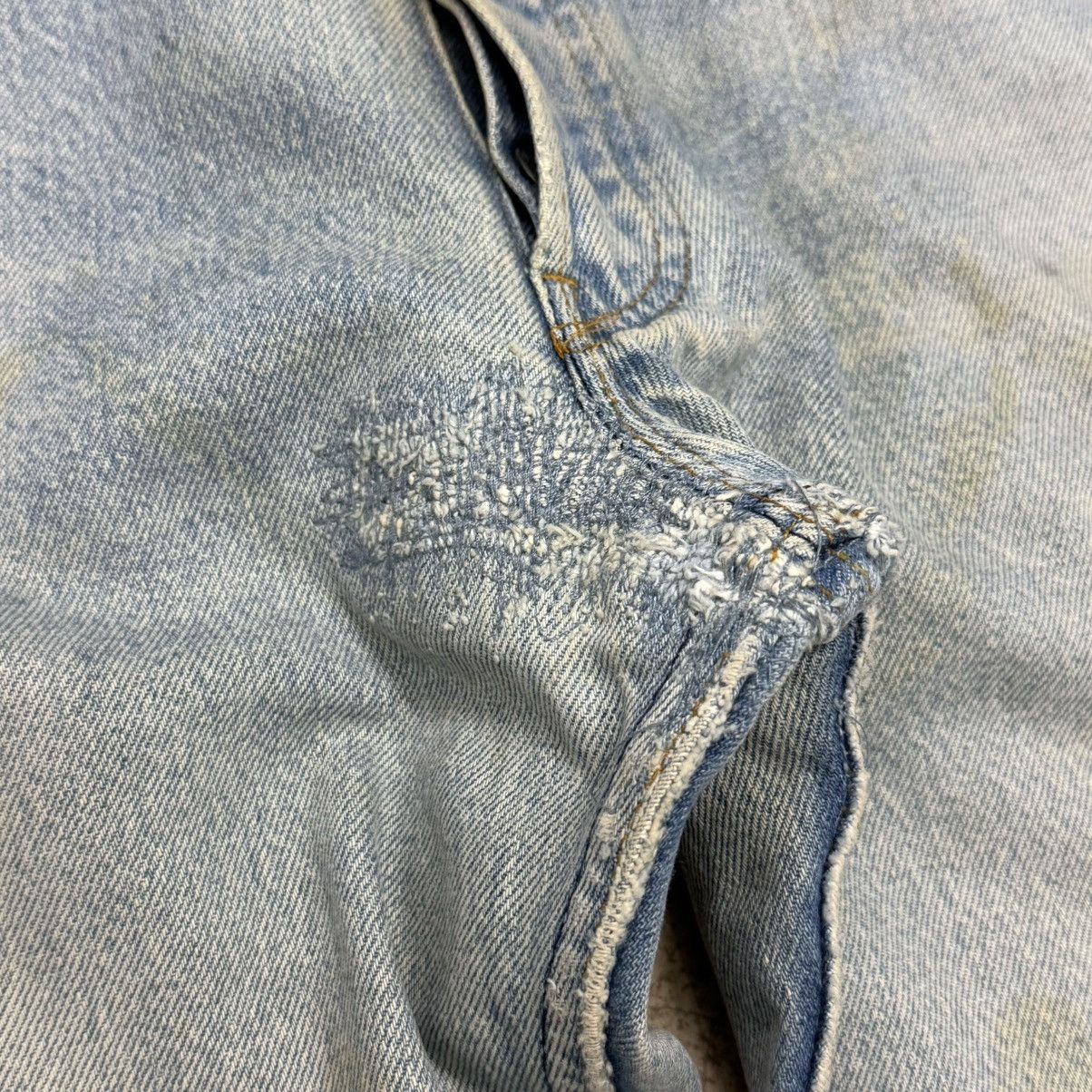 Levi's Vintage Levis 501 Buttonfly Distressed Repaired Denim Pants Size US 32 / EU 48 - 8 Thumbnail