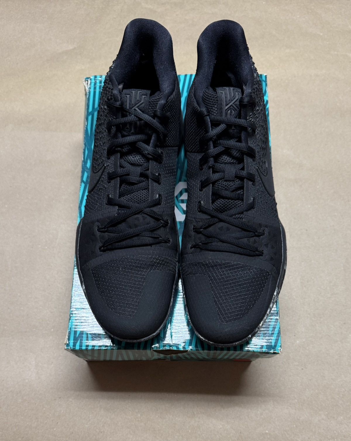 Nike Nike Kyrie 3 Marble Men’s size 14 Basketball Shoes Rare! Size US 14 / EU 47 - 3 Thumbnail
