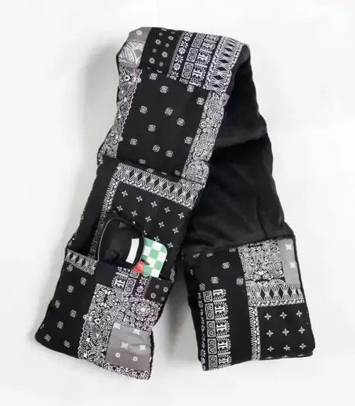 Japanese Brand Fashion hip hop bandana print puffer scarf with pocket Size ONE SIZE - 1 Thumbnail