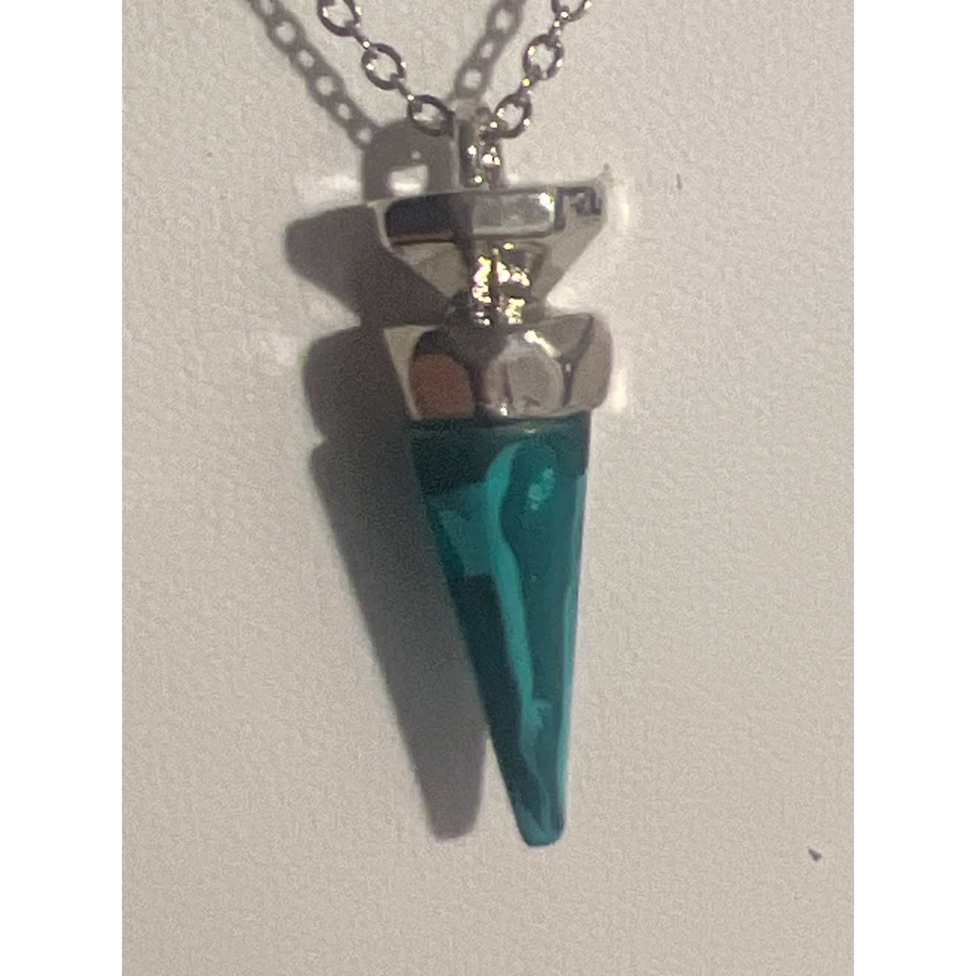 Other Silver Tone Necklace Faux Malachite 1.25" Cone Pendant State Size ONE SIZE - 2 Thumbnail