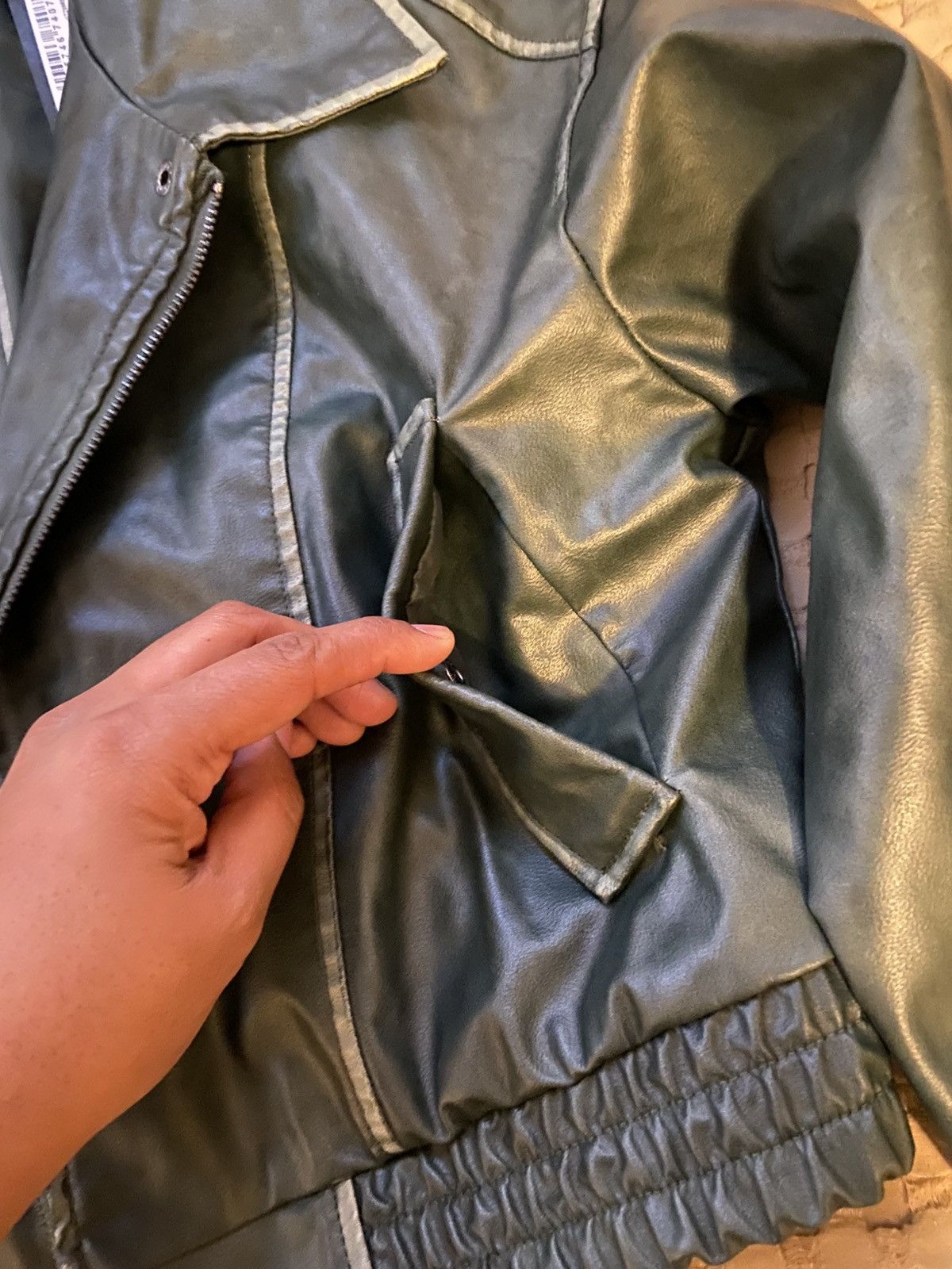 Boohoo Boohoo cropped bomber jacket (New with tags) Size XL / US 12-14 / IT 48-50 - 2 Thumbnail