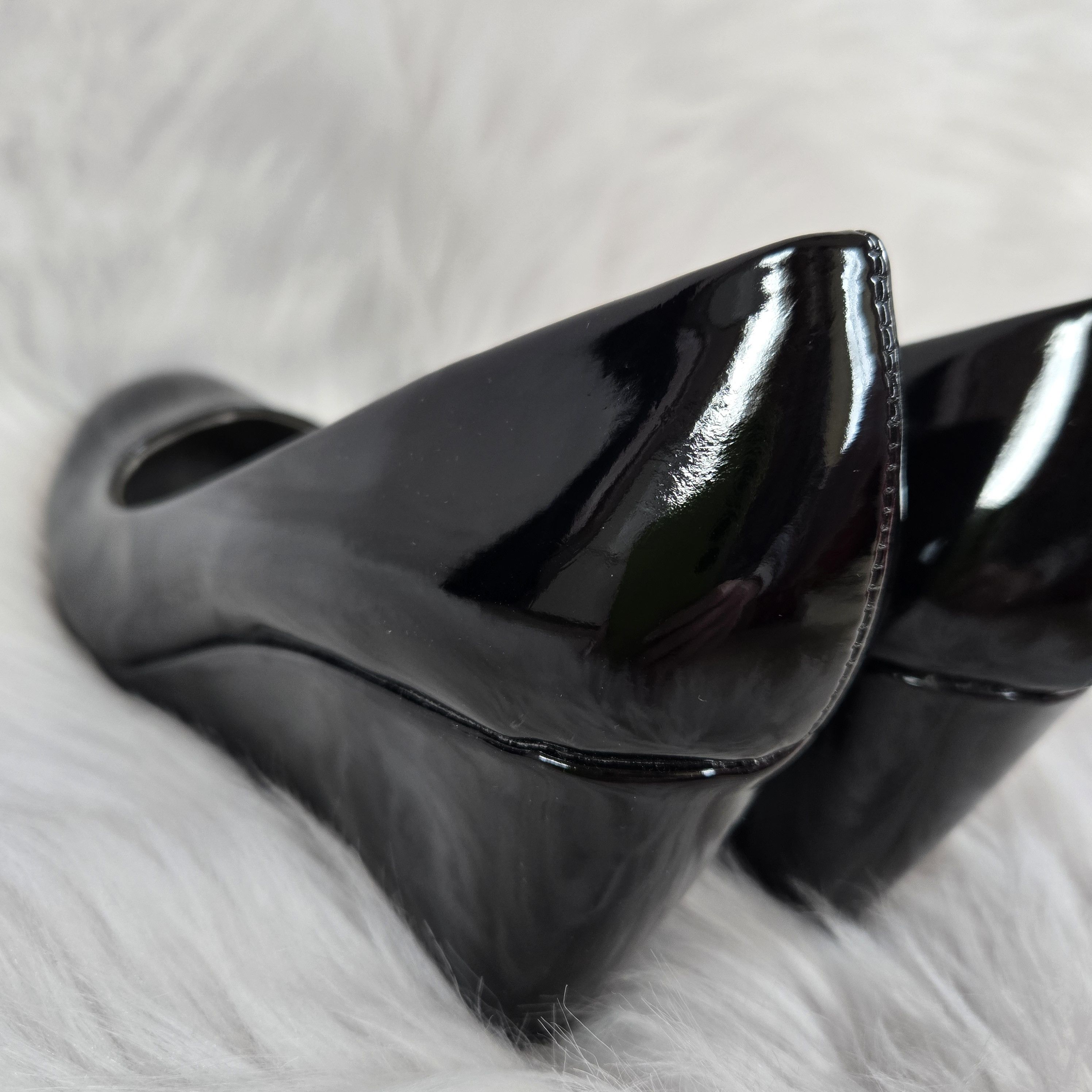 Chinese Laundry CHINESE LAUNDRY Nima Black Patent Wedge Pump Size 6.5 Size US 6.5 / IT 36.5 - 7 Thumbnail