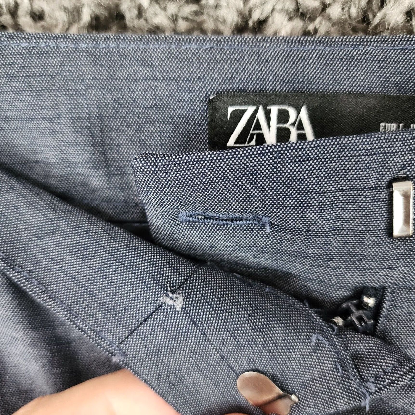 Zara VINTAGE? Wait: Not vintage. Zara Chino Pants Dress Pants Straight Leg Women Size L Blue 32x27 (Missing button) Womens Size 36" / US 14 / IT 50 - 3 Thumbnail