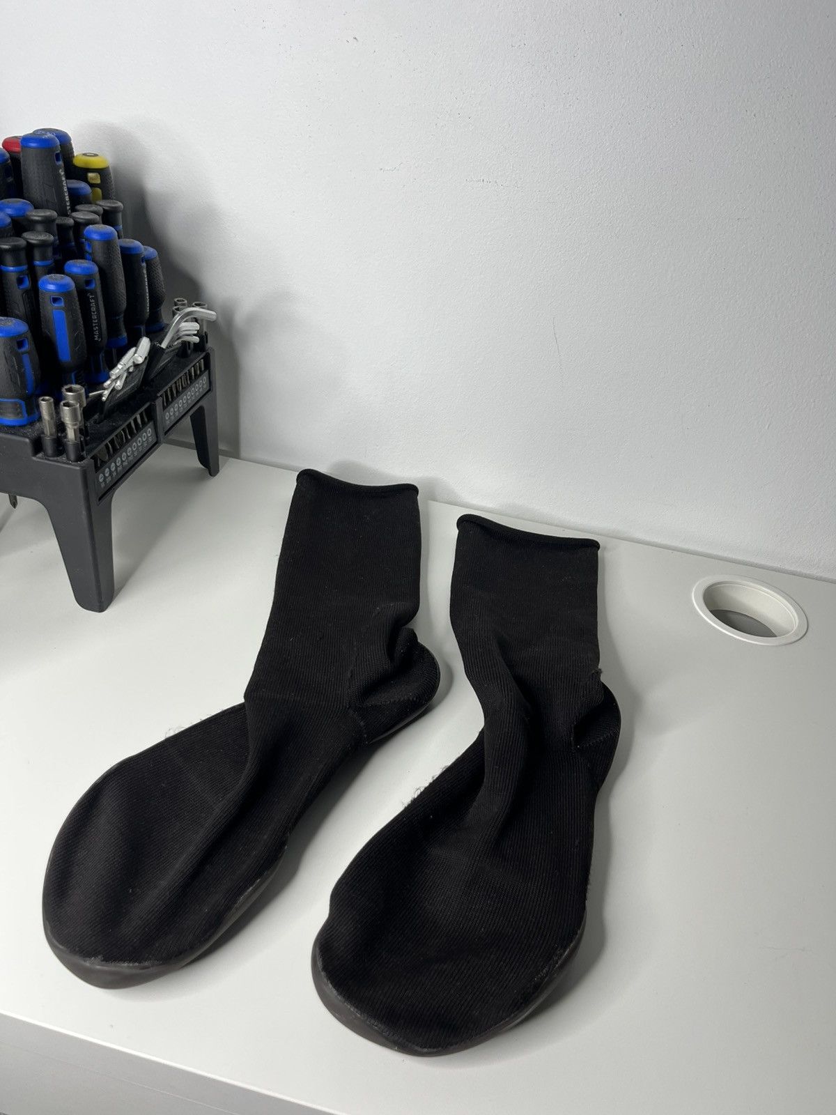 Yeezy YZY PODS Size US 10 / EU 43 - 1 Thumbnail