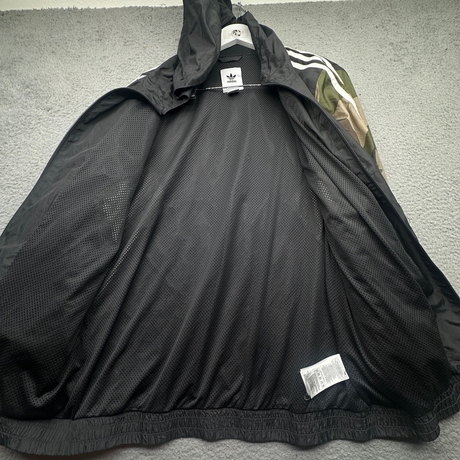 Adidas Adidas Originals Camo Windbreaker Hooded Jacket Large Size US L / EU 52-54 / 3 - 10 Thumbnail
