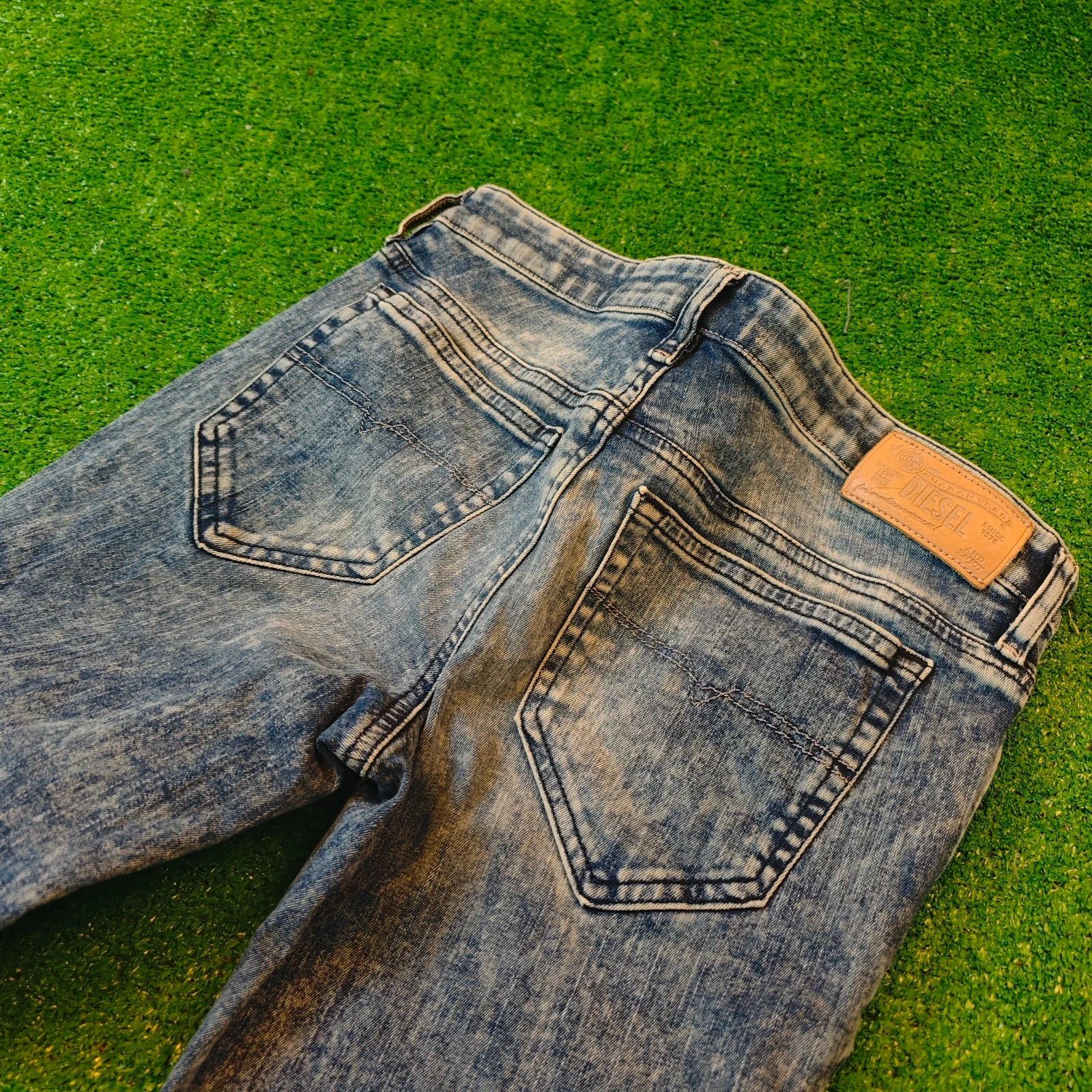 Diesel Diesel Skinzee-low Jeans Womens 30x32 stone wash super slim Size 30" / US 8 / IT 44 - 5 Thumbnail