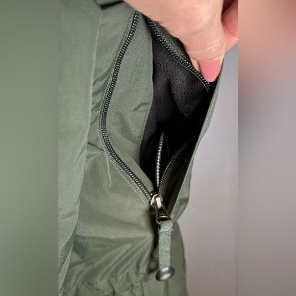 L.L. Bean Vintage LL Bean Mens Green Drawstring Zip Out Fleece Parka Size US S / EU 44-46 / 1 - 5 Thumbnail