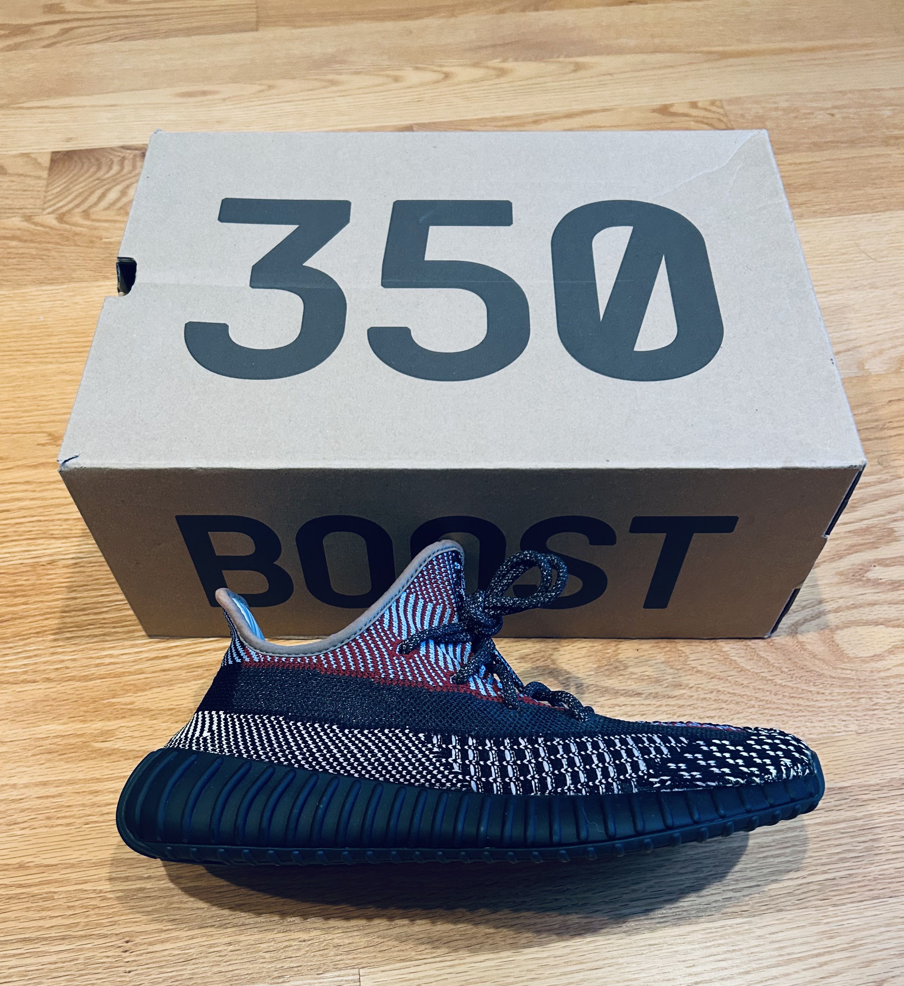 Yeezy Yeezy 350 Yecheil Size US 9 / EU 42 - 3 Thumbnail