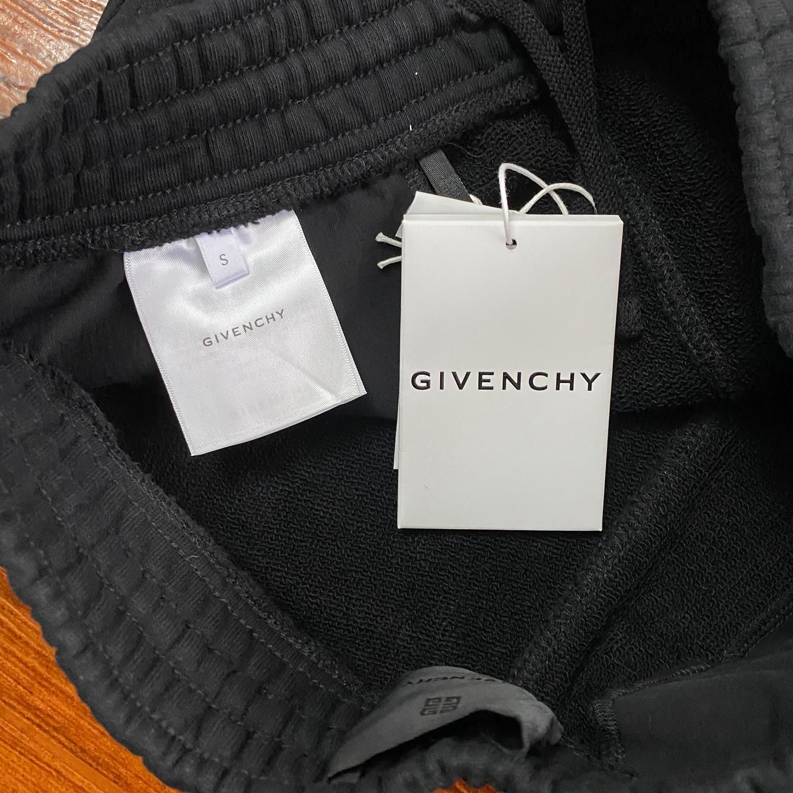 Givenchy x Disney Black Dalmatian Print Logo Sweatpants Size US 28 / EU 44 - 7 Thumbnail