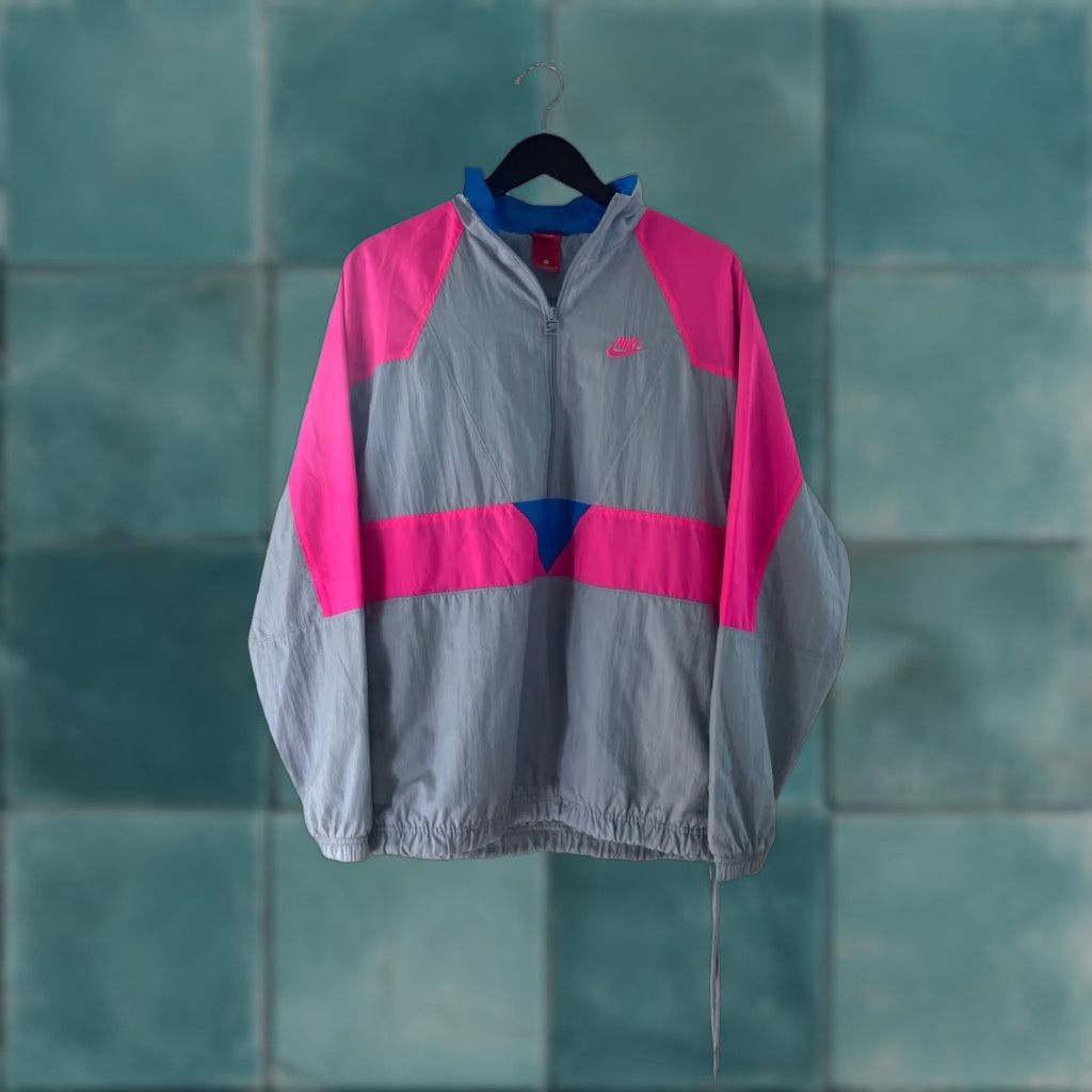 Nike VINTAGE Nike Anorak Jacket Mens Small 1/2 Zip Neon Pink Trim Gray Light 2018 EUC Size US S / EU 44-46 / 1 - 1 Thumbnail