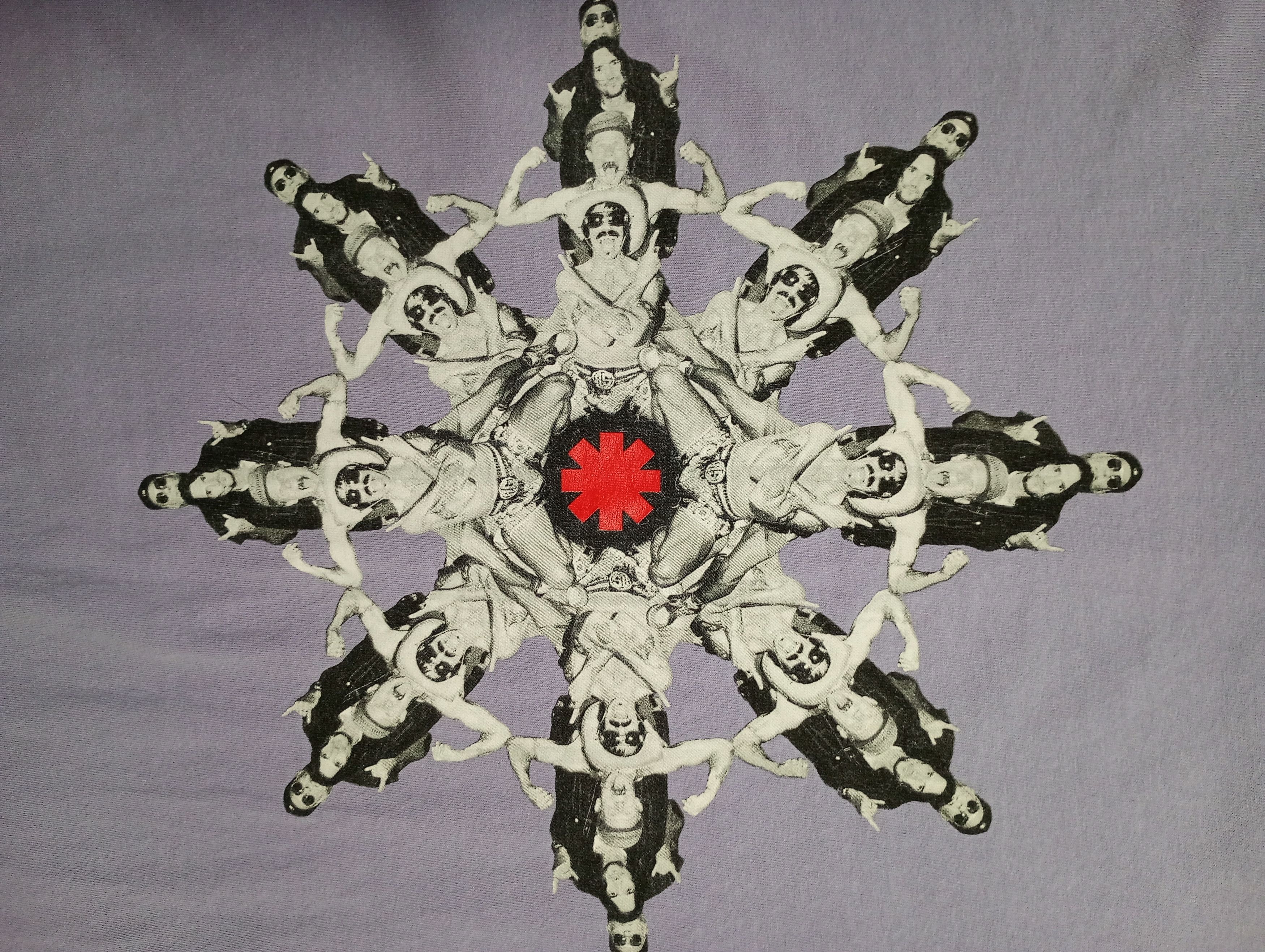 Band Tees RHCP Unlimited Love World Tour 2022-2023 T-Shirt Size US L / EU 52-54 / 3 - 7 Thumbnail