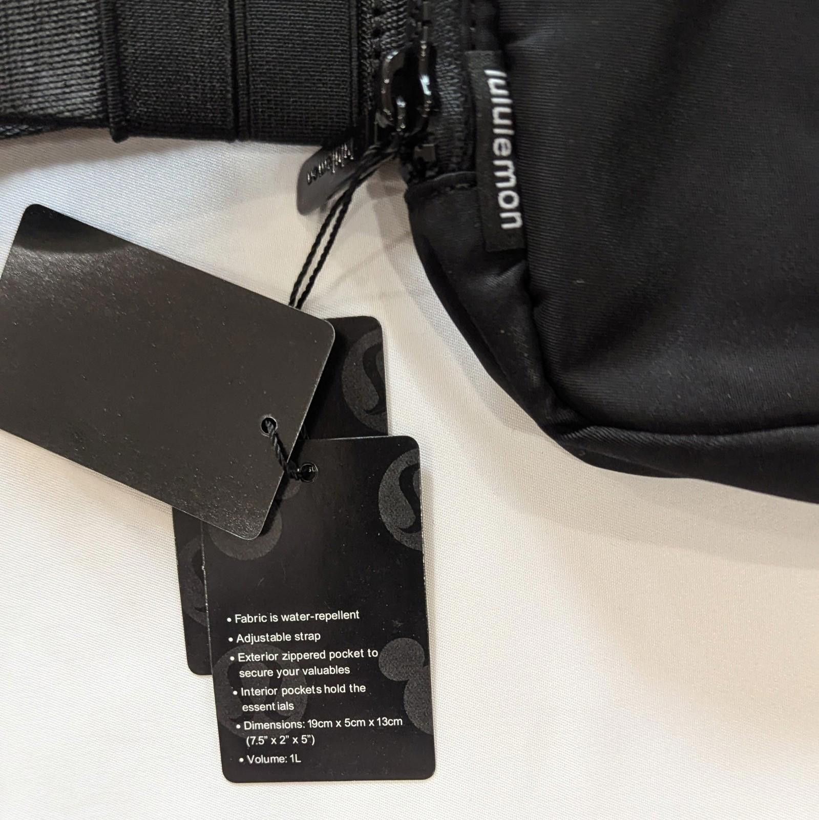 Lululemon Disney Mickey x Lululemon Everywhere Belt Bag – Limited Size ONE SIZE - 2 Thumbnail